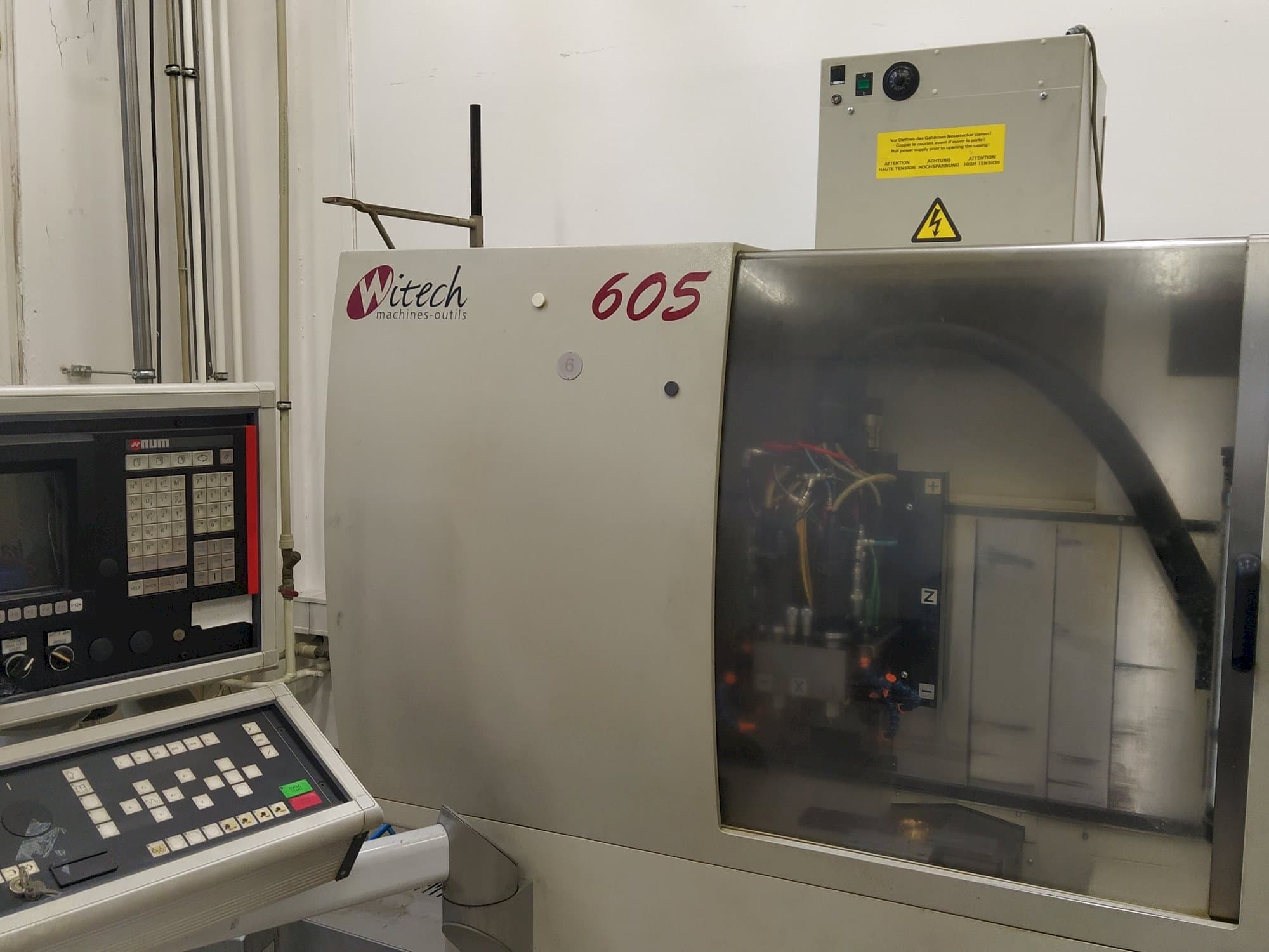 Witech 605 Mašinos vaizdas iš priekio