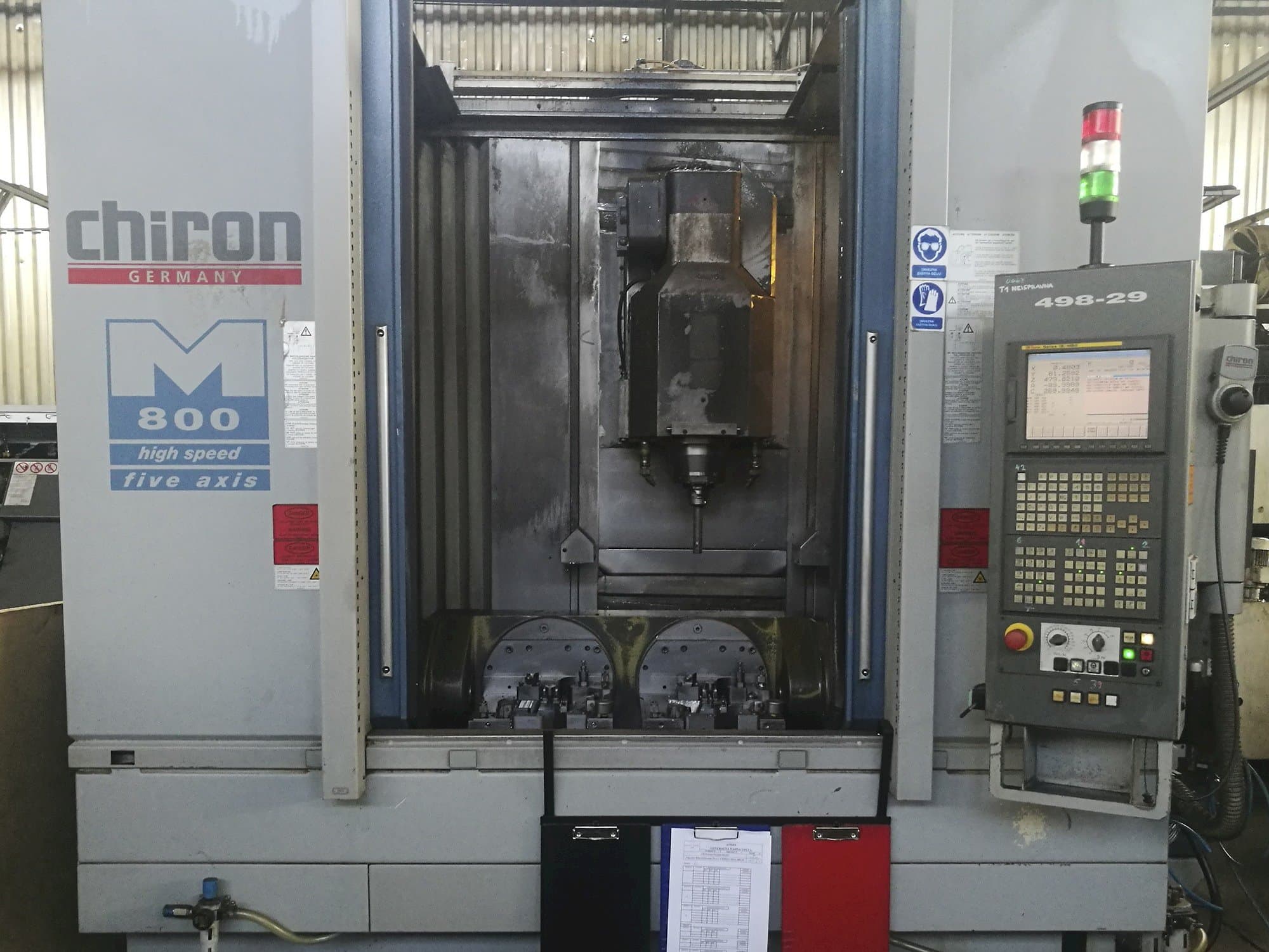 CHIRON Mašinos vaizdasMILL 800 iš priekio