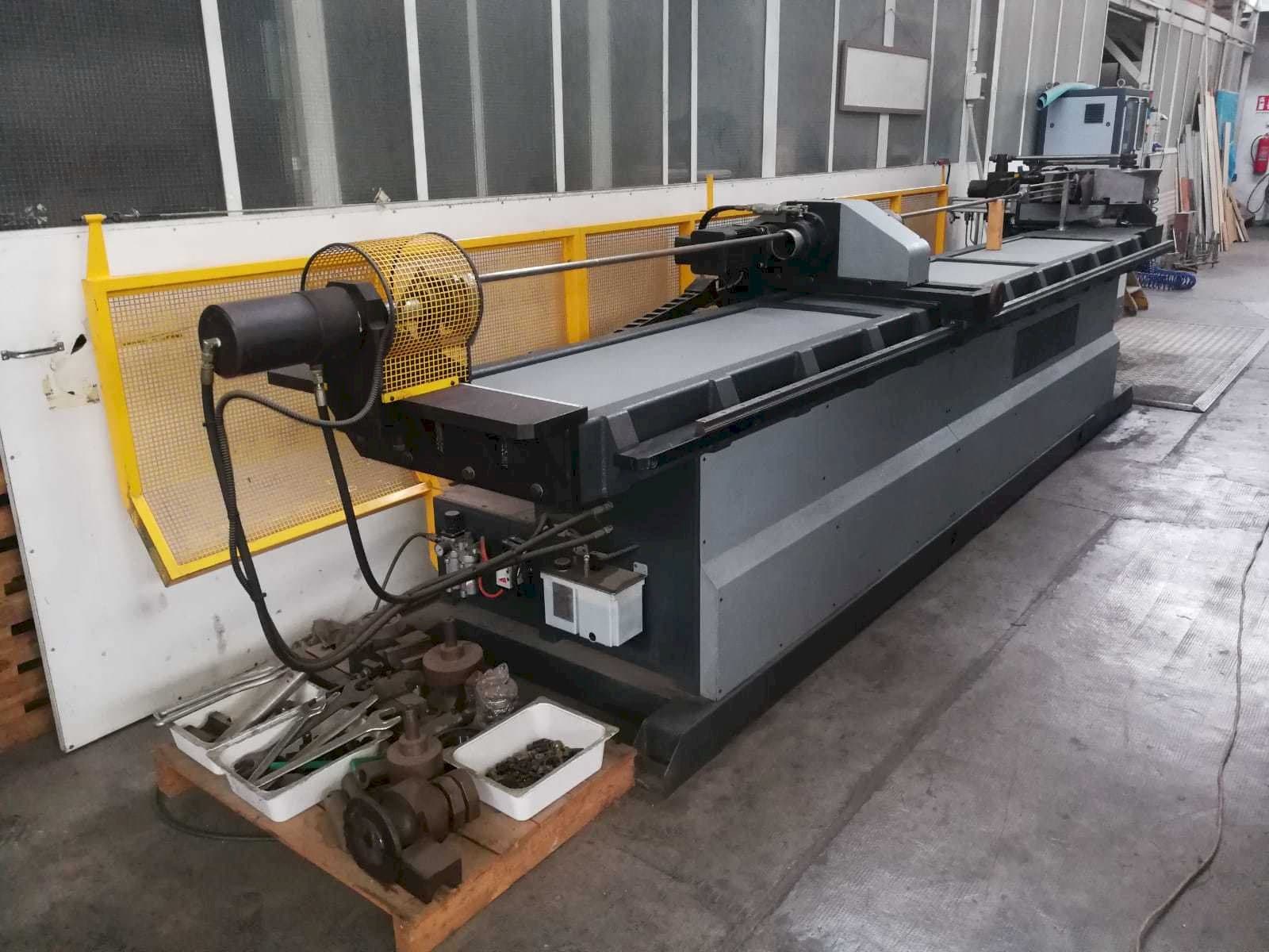 MACRI EURO 80 CN3PC Mašinos vaizdas iš priekio