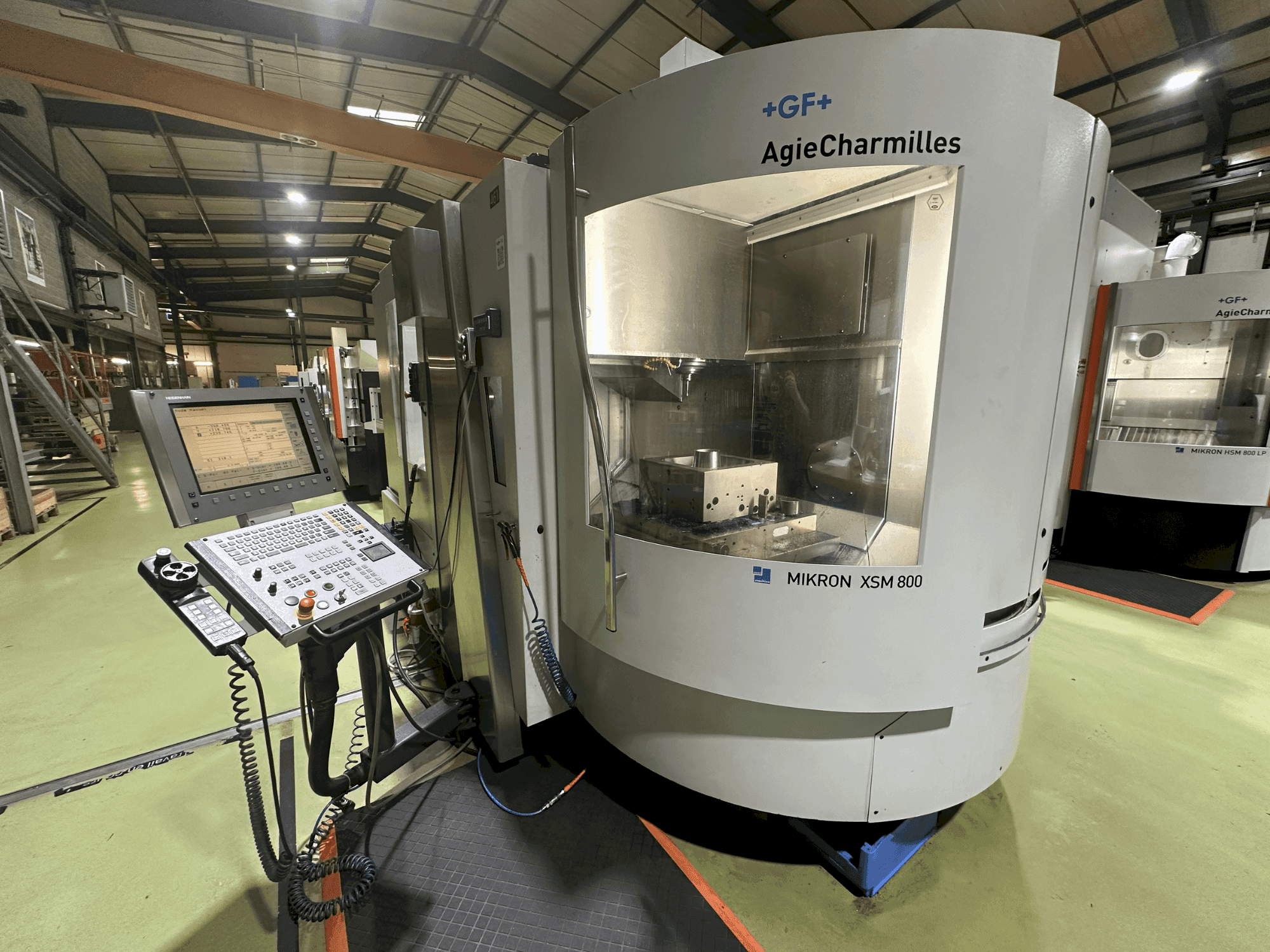 +GF+ AgieCharmilles Mikron XSM 800 Mašinos vaizdas iš priekio