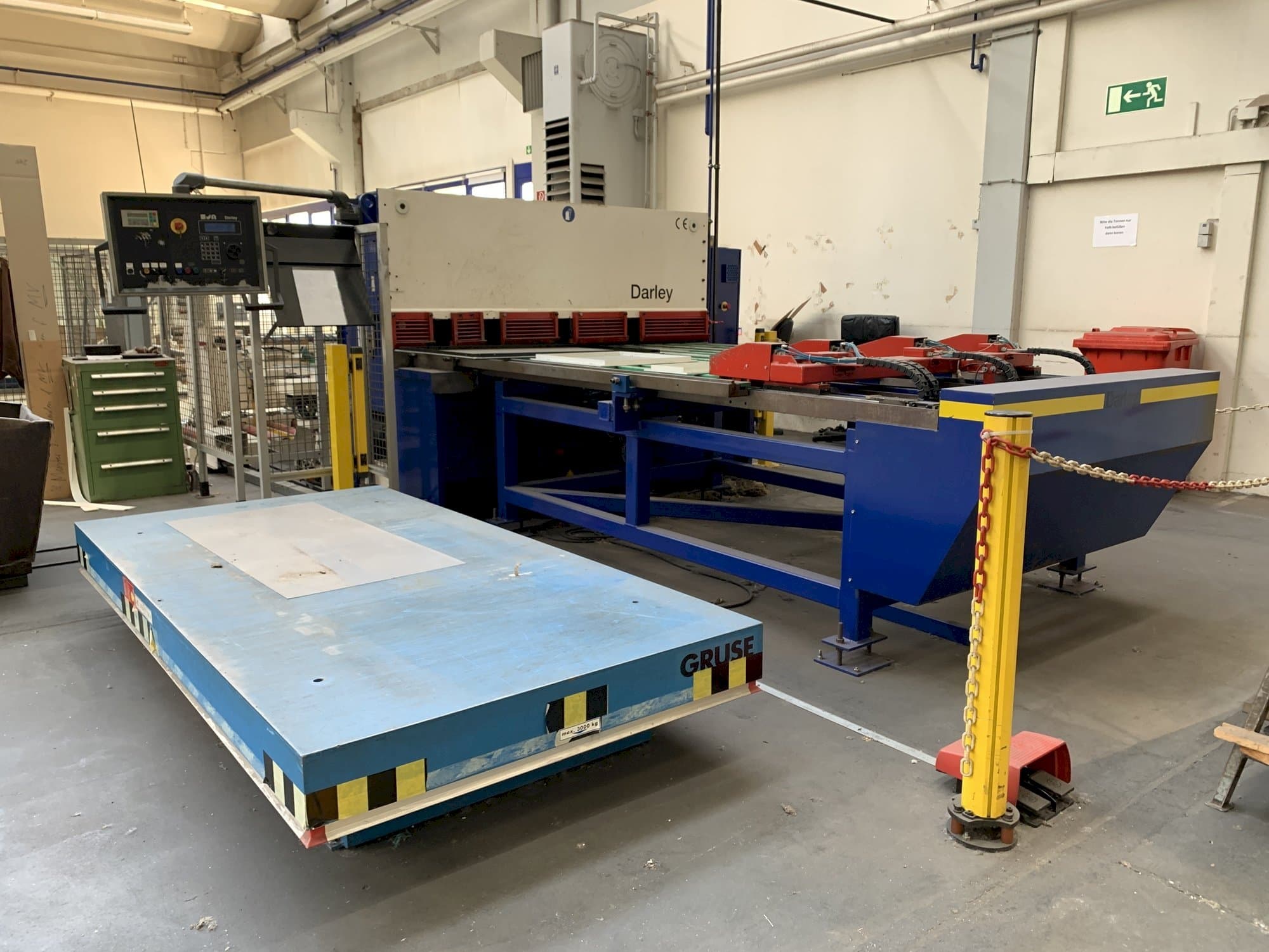 Darley VS 2100 X 4 Mašinos vaizdas iš priekio