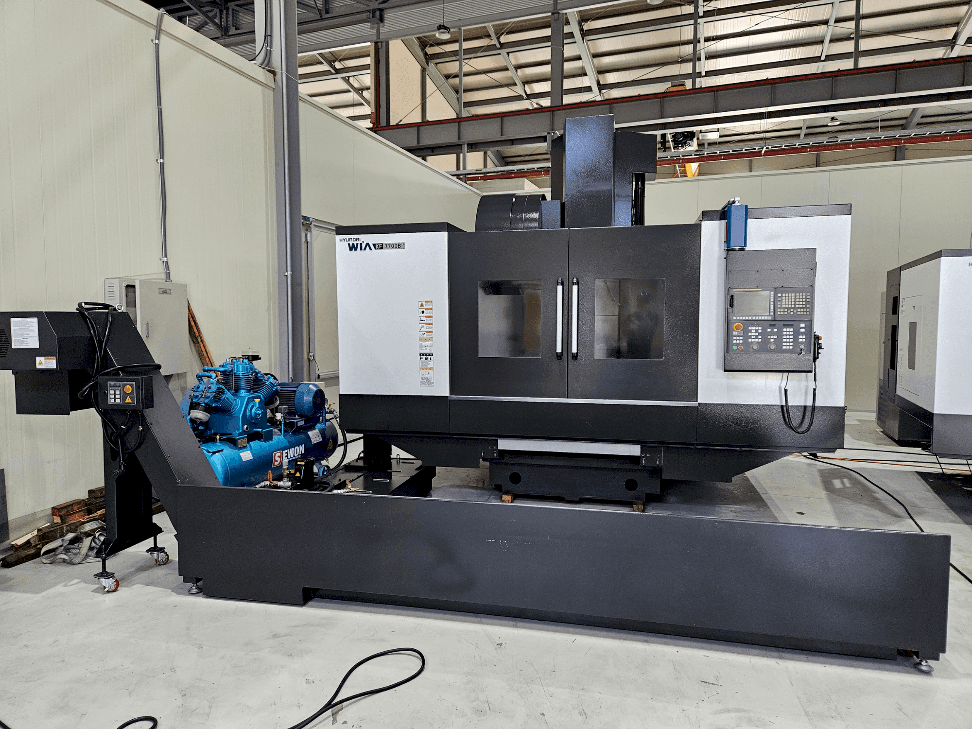 Hyundai Wia WIA KF 7700 B Mašinos vaizdas iš priekio