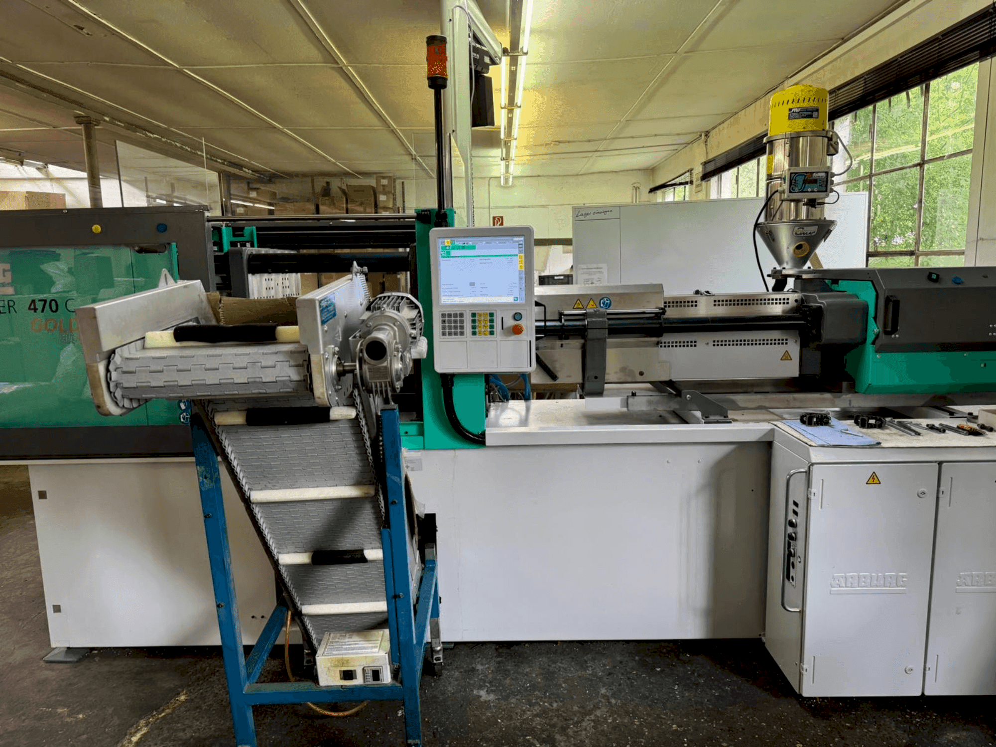 Arburg 470 C 1500-800 Mašinos vaizdas iš priekio