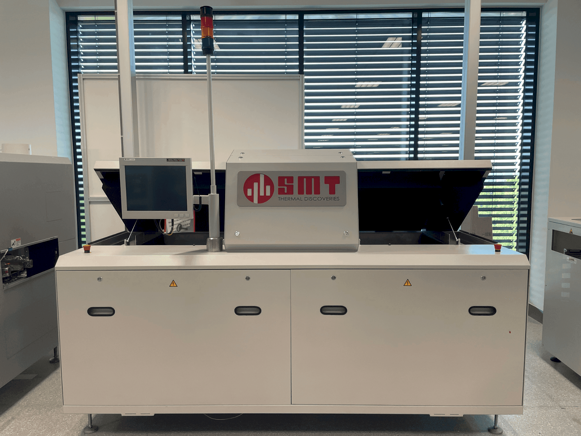 SMT UV 3/-3 Mašinos vaizdas iš priekio
