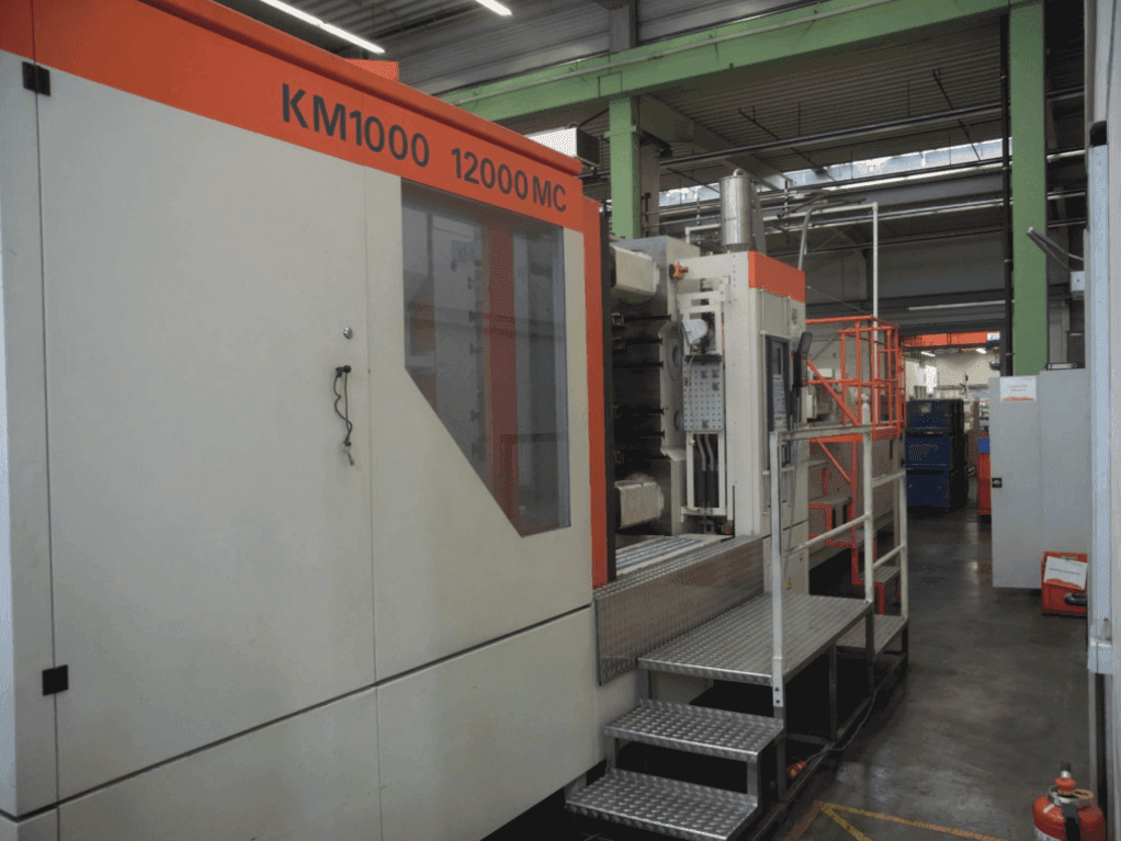 Krauss Maffei 1000-12000 MC Mašinos vaizdas iš priekio