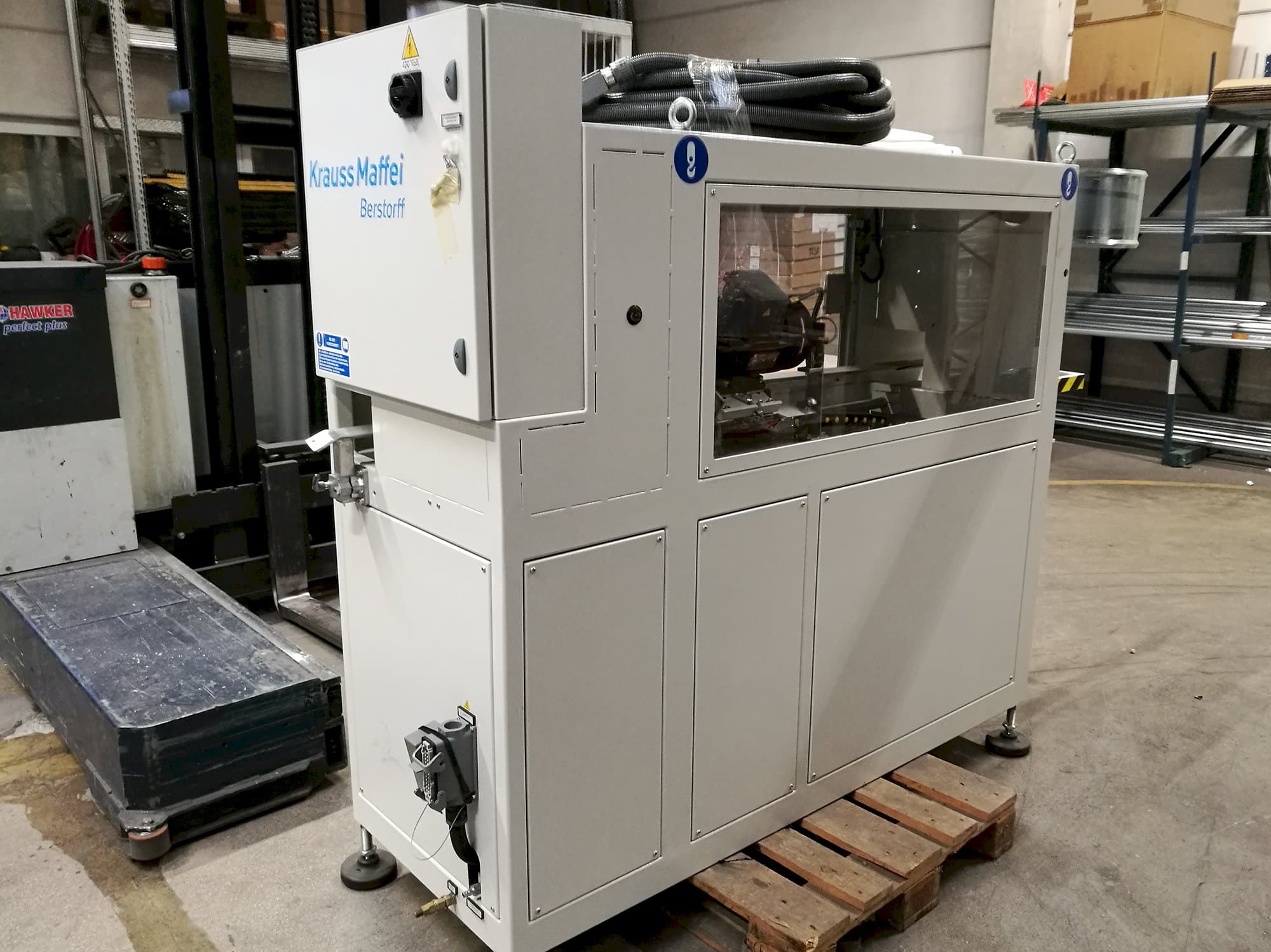 Krauss Maffei Mašinos kairės pusės vaizdasTL 63