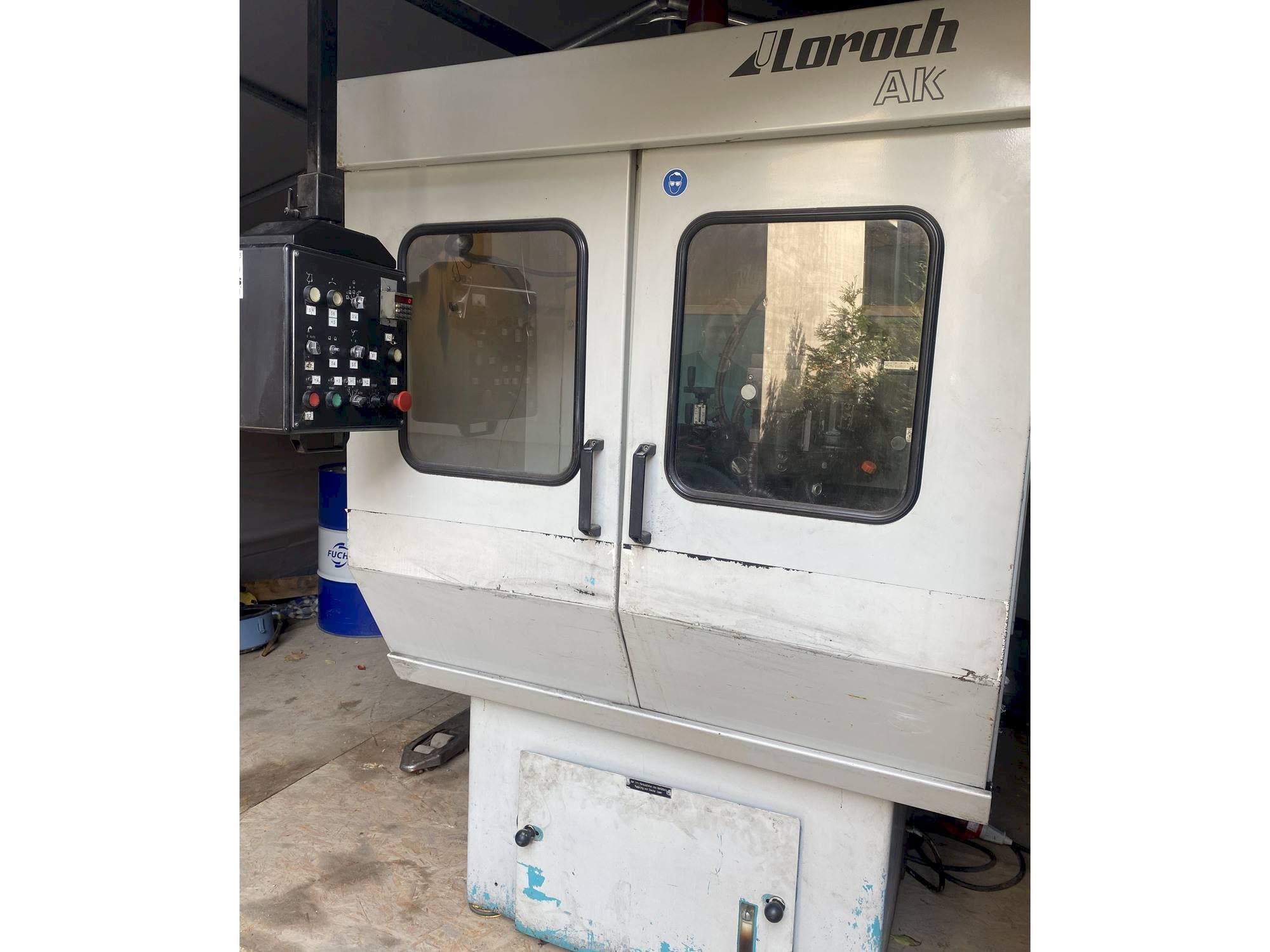 Loroch AK Mašinos vaizdas iš priekio