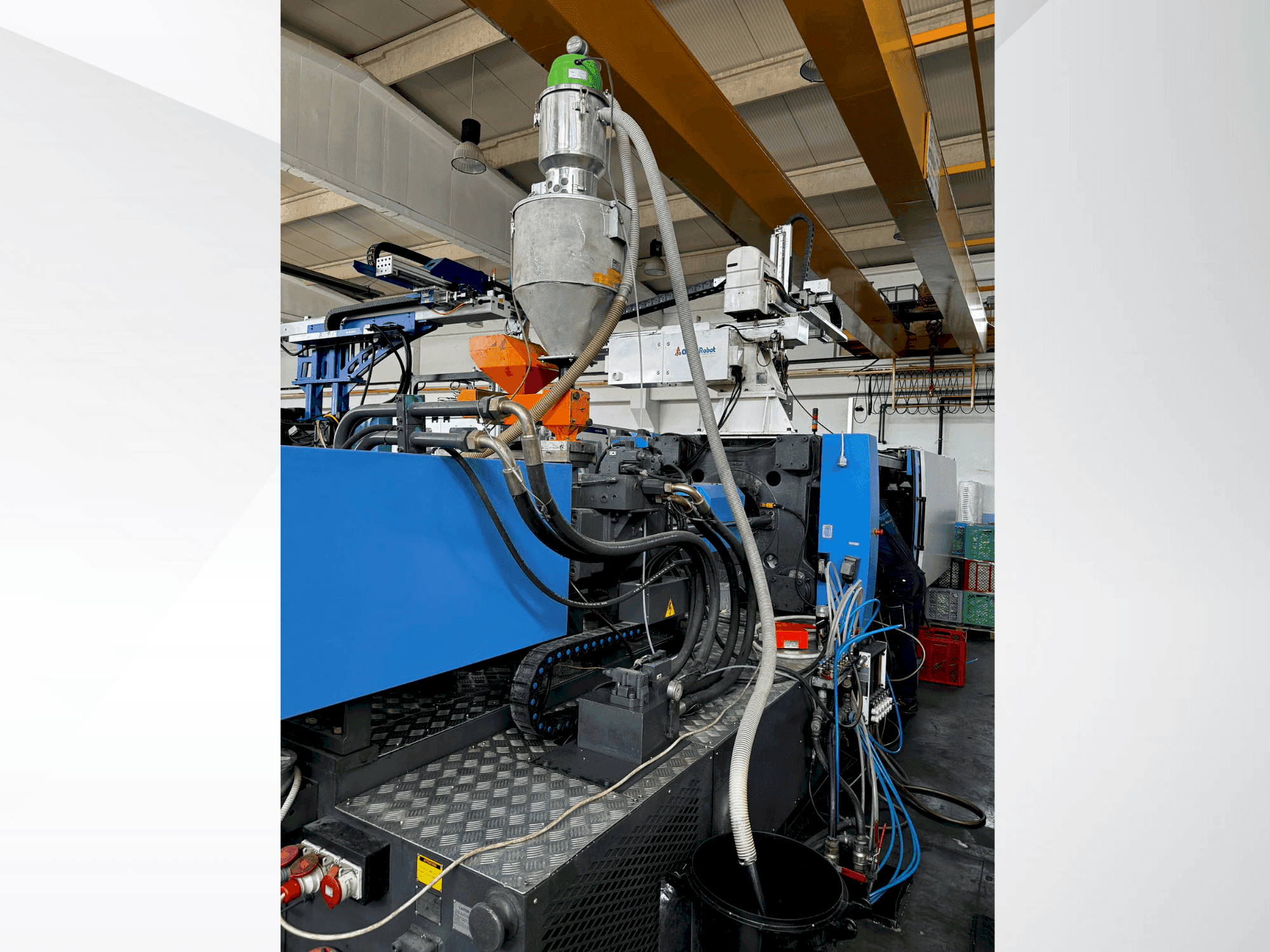 HAITIAN MA-4700 (2011) Mašinos vaizdas iš priekio