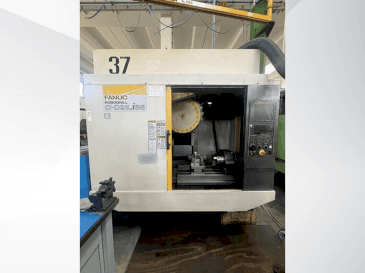 FANUC Robodrill Alpha-D21LiB5 Mašinos vaizdas iš priekio