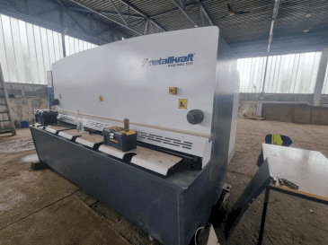 Metallkraft  HTBS PRO 3113 Mašinos vaizdas iš priekio