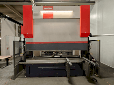 Bystronic Xpert100x3100 Mašinos vaizdas iš priekio