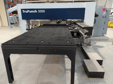 TRUMPF TruPunch 3000 Mašinos vaizdas iš priekio