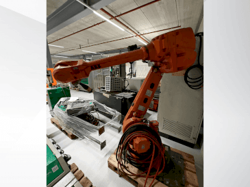ABB IRB 4600 Mašinos vaizdas iš priekio