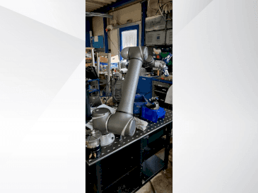 OMRON TM12 Mašinos vaizdas iš priekio