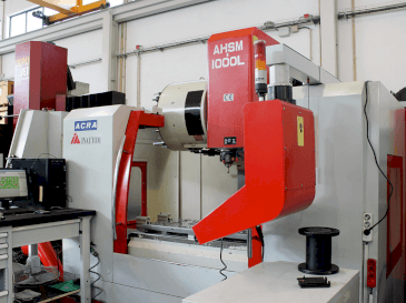 ACRA AHSM 1000 L Mašinos vaizdas iš priekio