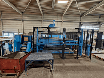 Finn-Power C6 + Compact Express Mašinos vaizdas iš priekio