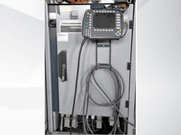 KUKA KR 360 L280-2 Mašinos vaizdas iš priekio