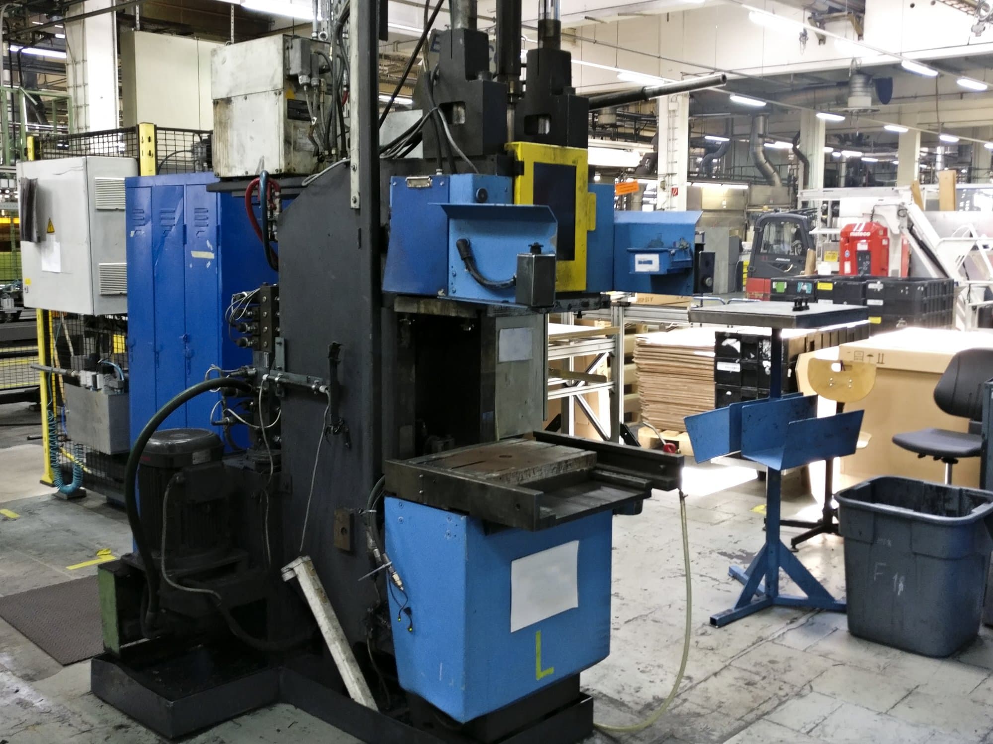 Kloeckner Desma 956.050 Mašinos kairės pusės vaizdas