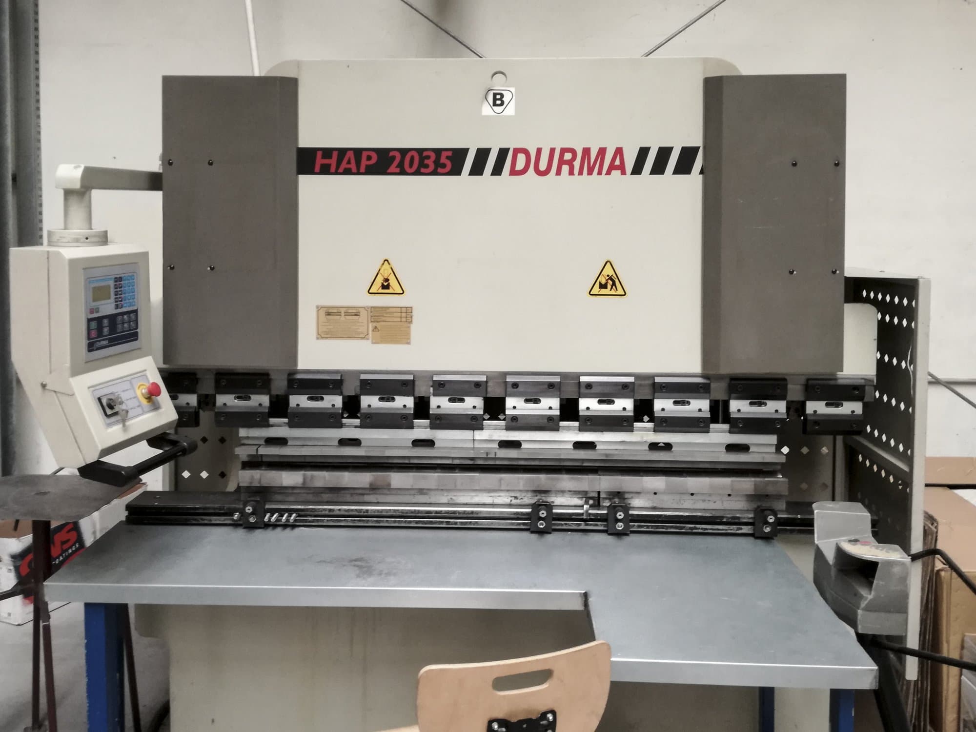 Durma HAP 2035 Mašinos vaizdas iš priekio