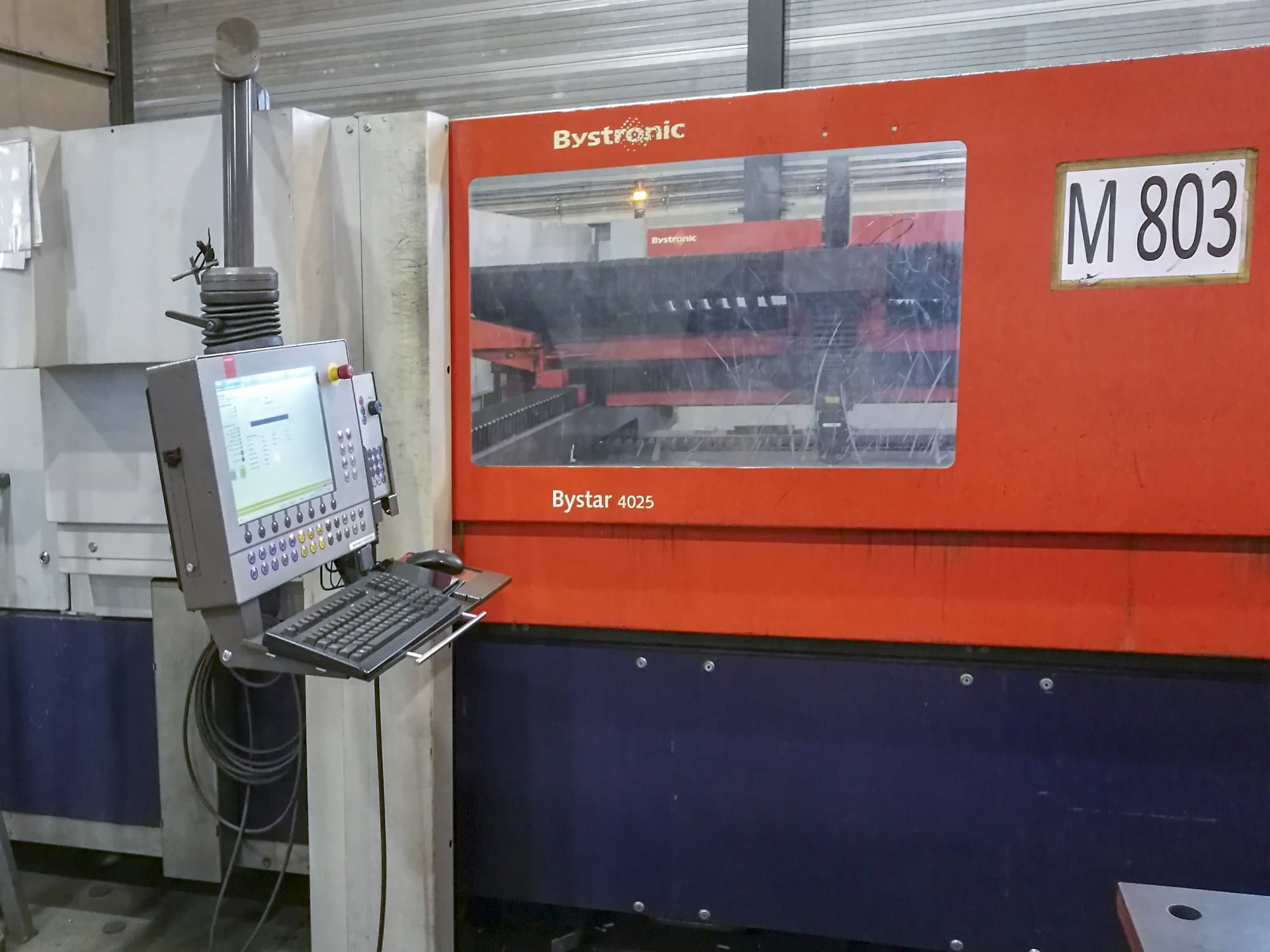 Bystronic Bystar 4025 NT 80 Mašinos vaizdas iš priekio