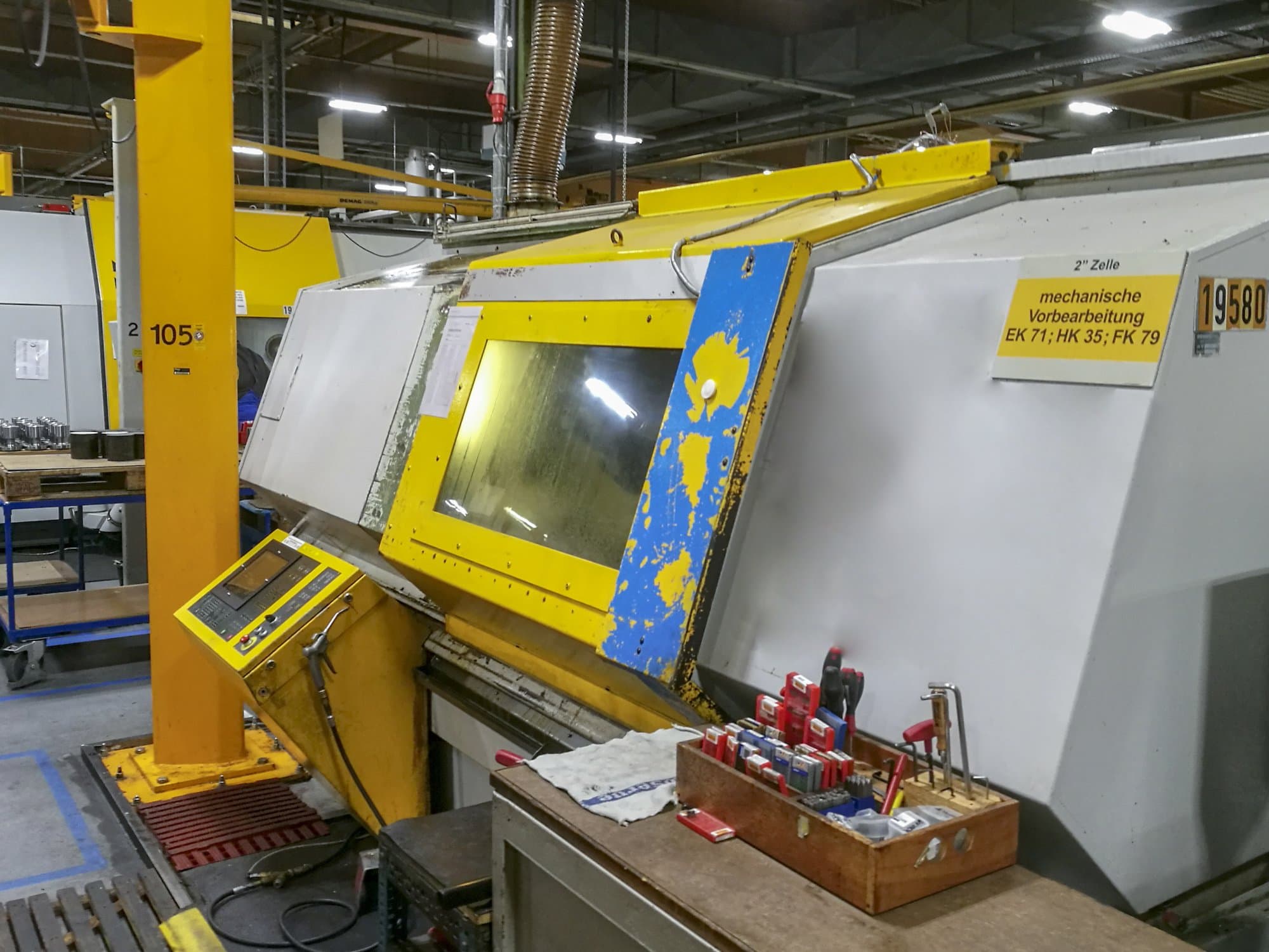 OERLIKON BOEHRINGER VDF 250 C-F Mašinos dešinės pusės vaizdas