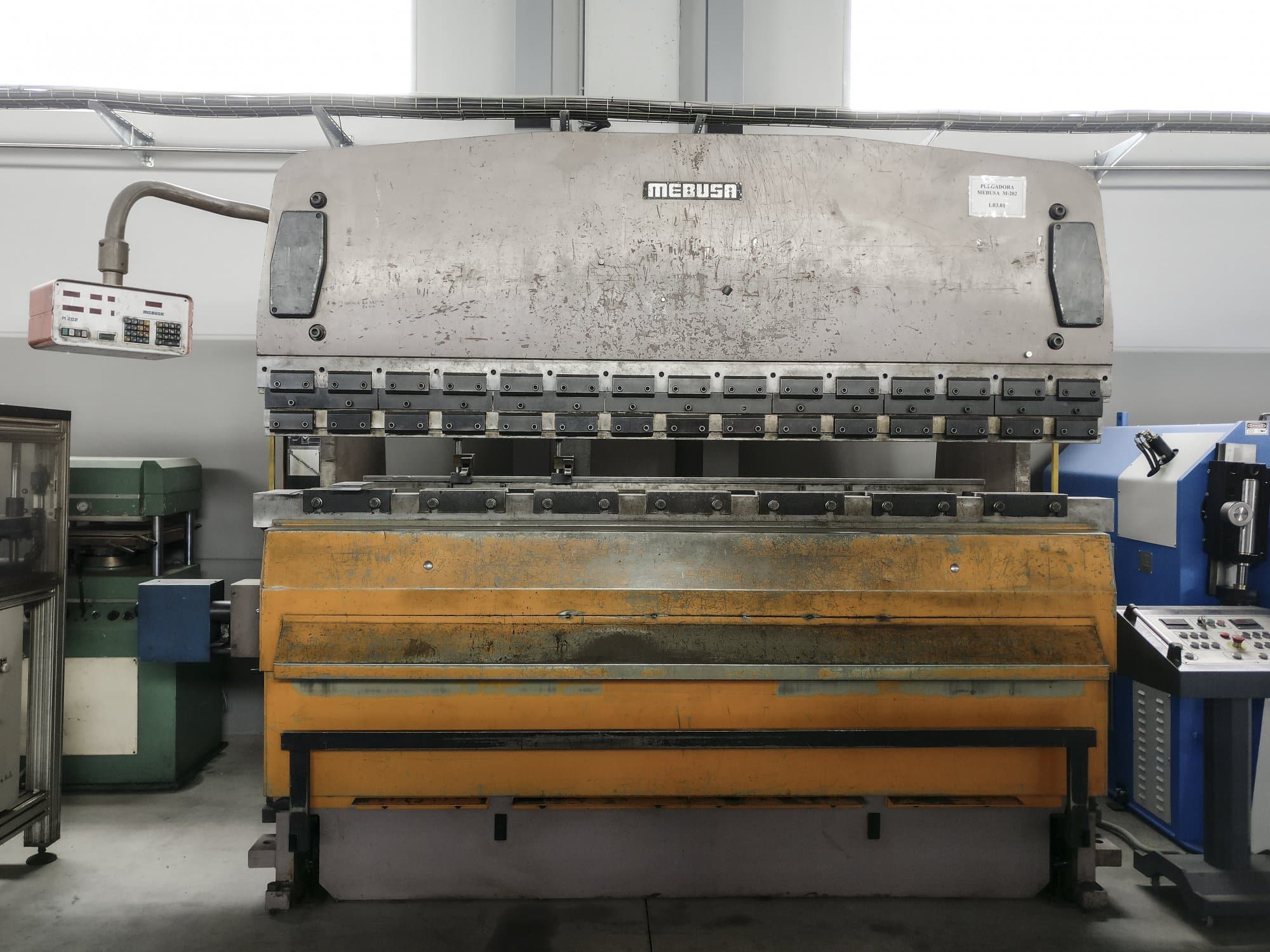 MEBUSA PH-173 Mašinos vaizdas iš priekio