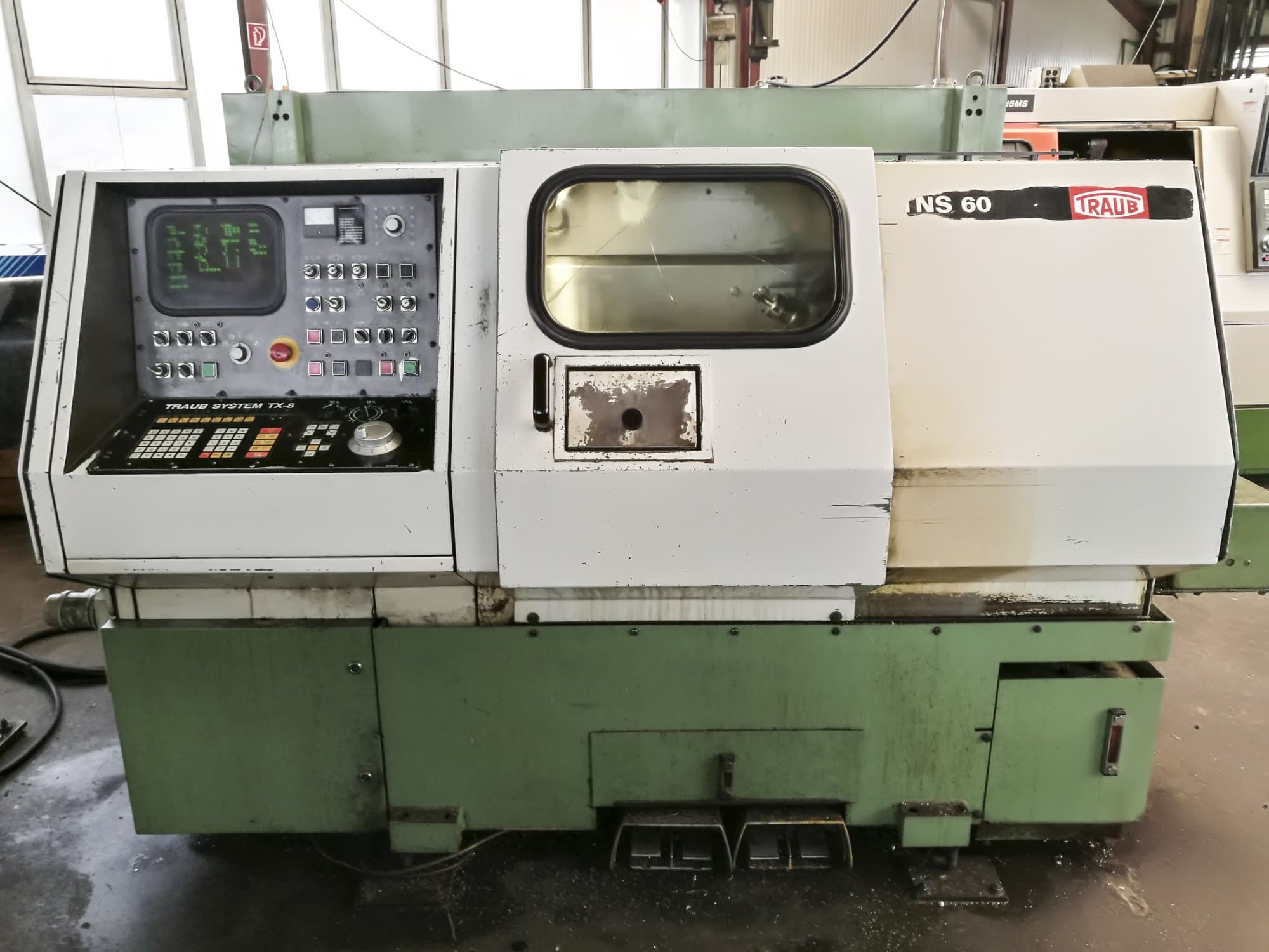 TRAUB TNS 60 Mašinos vaizdas iš priekio