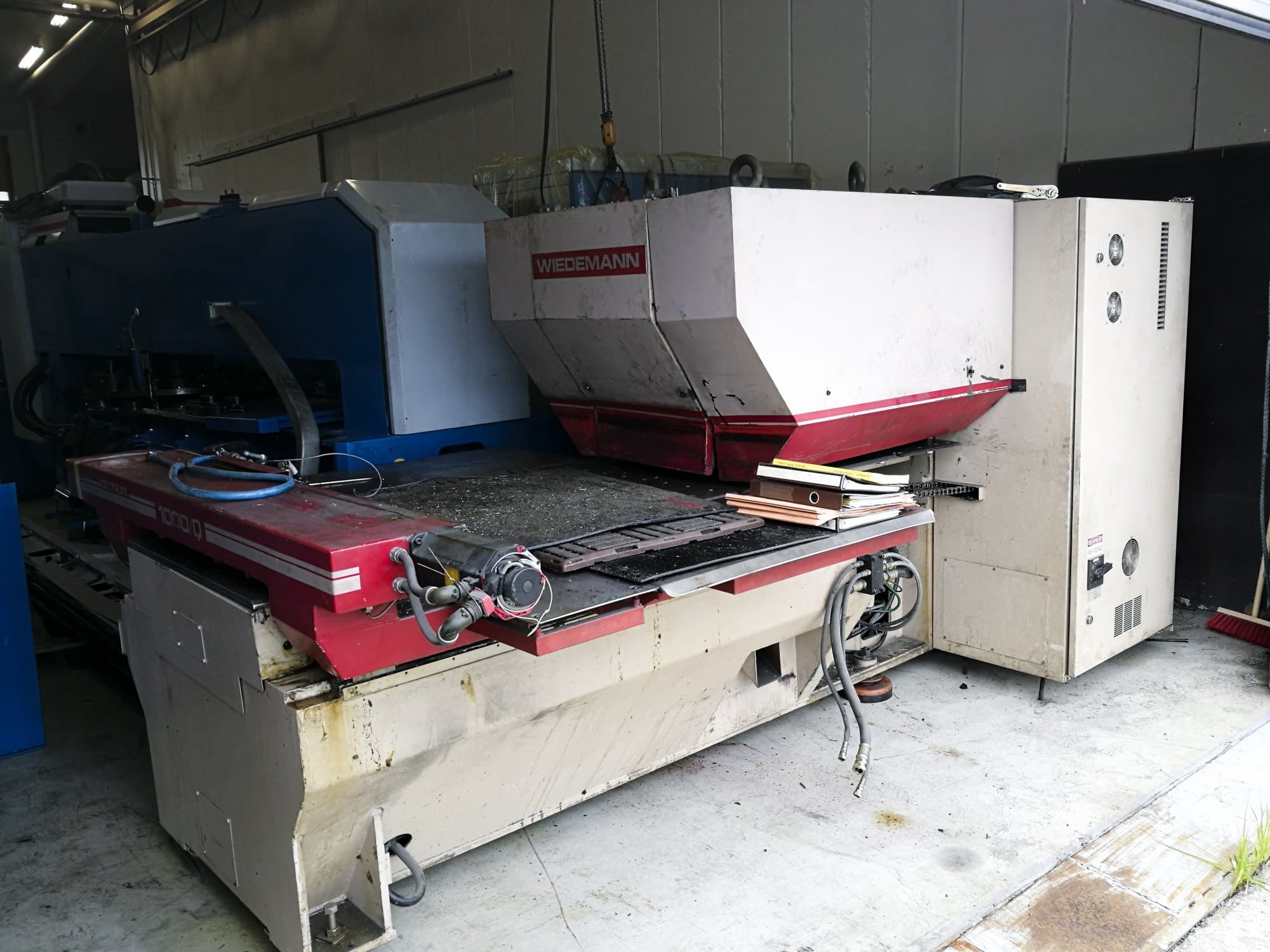 Murata Wiedemann C-1000 Mašinos dešinės pusės vaizdas