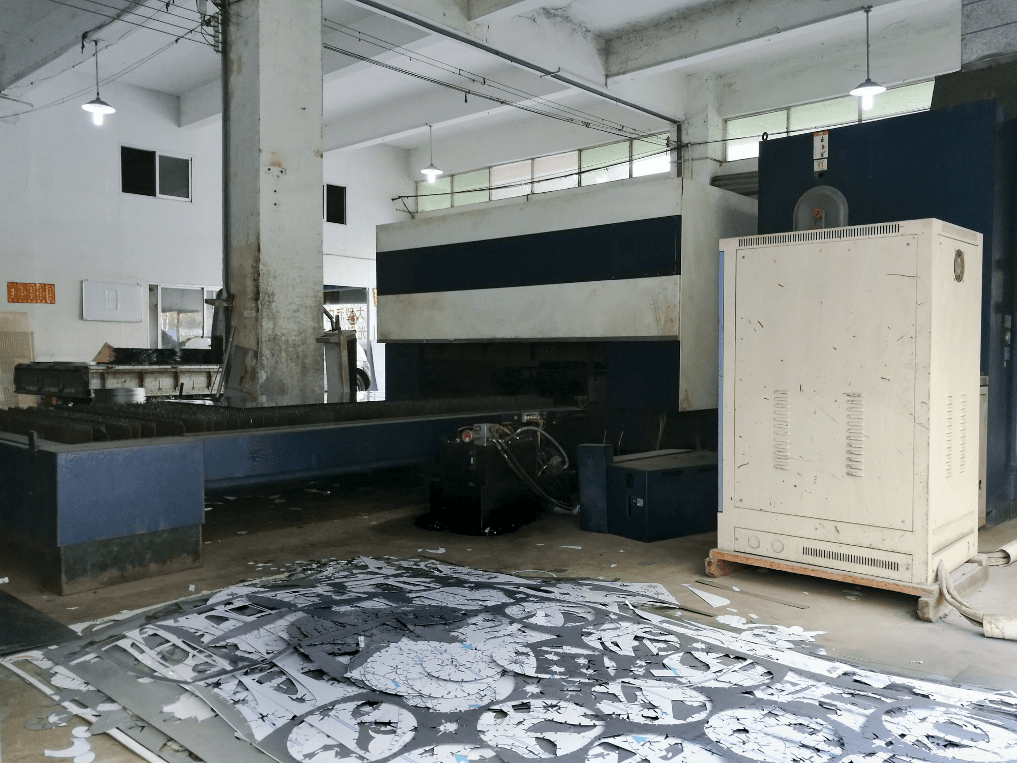 Trumpf TruLaser 3030 Mašinos dešinės pusės vaizdas