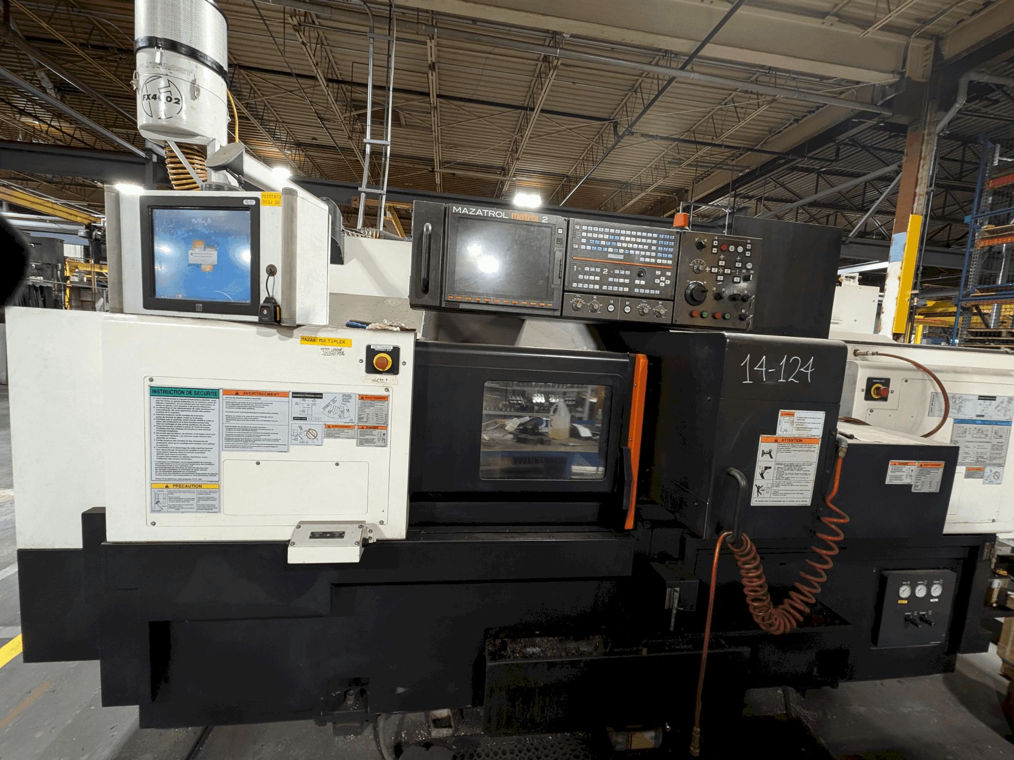 Mazak Multiplex 6300-II Y Mašinos vaizdas iš priekio