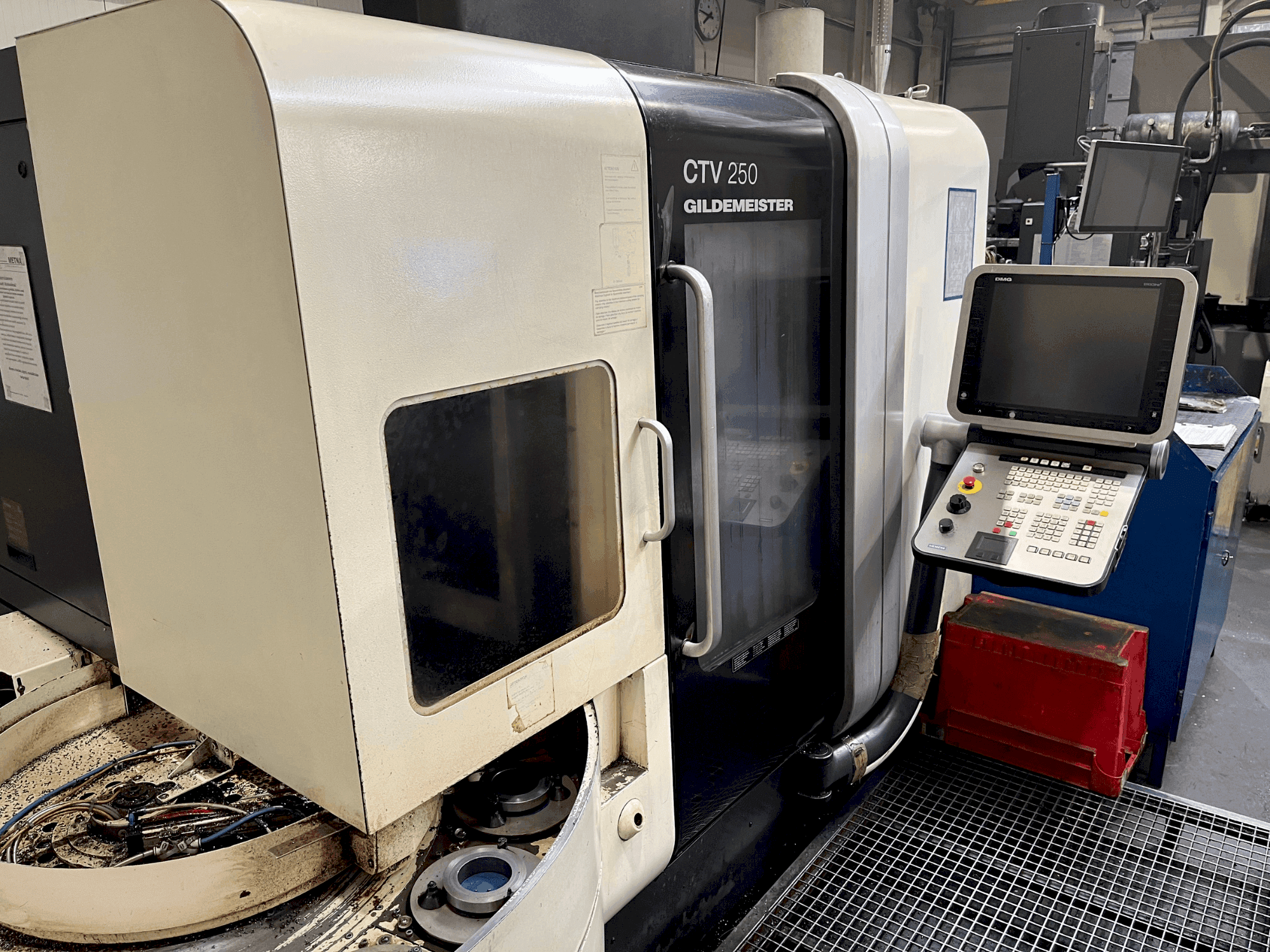 DMG GILDEMEISTER CTV 250 Mašinos vaizdas iš priekio