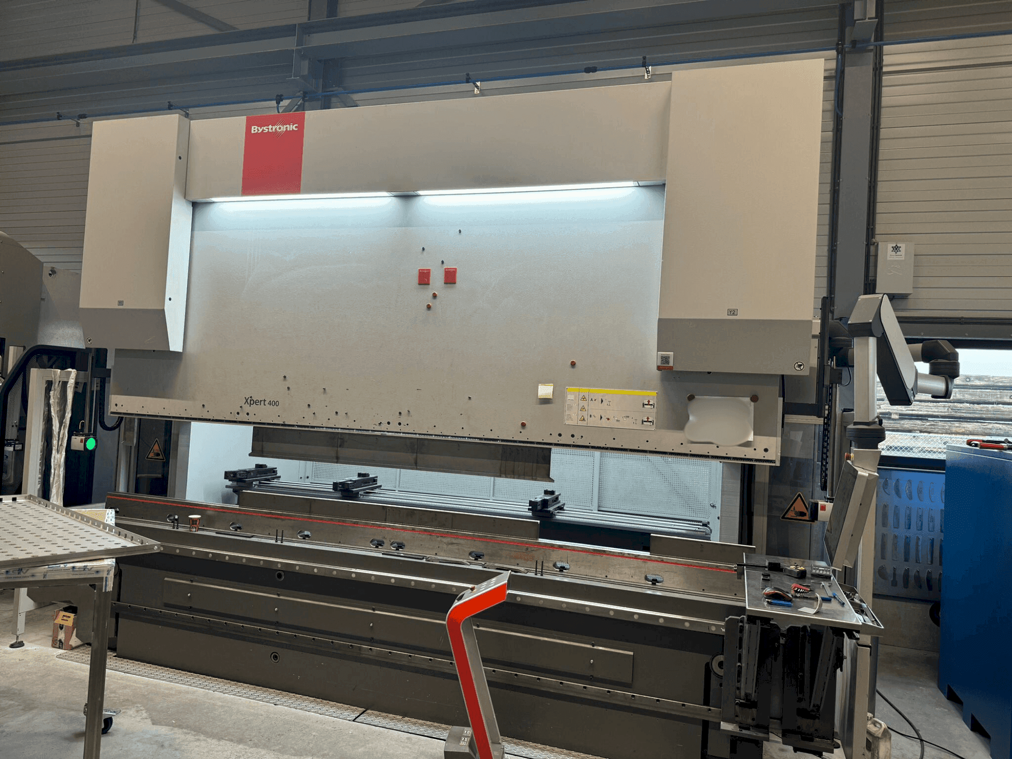 Bystronic Xpert 400/4100 Mašinos vaizdas iš priekio