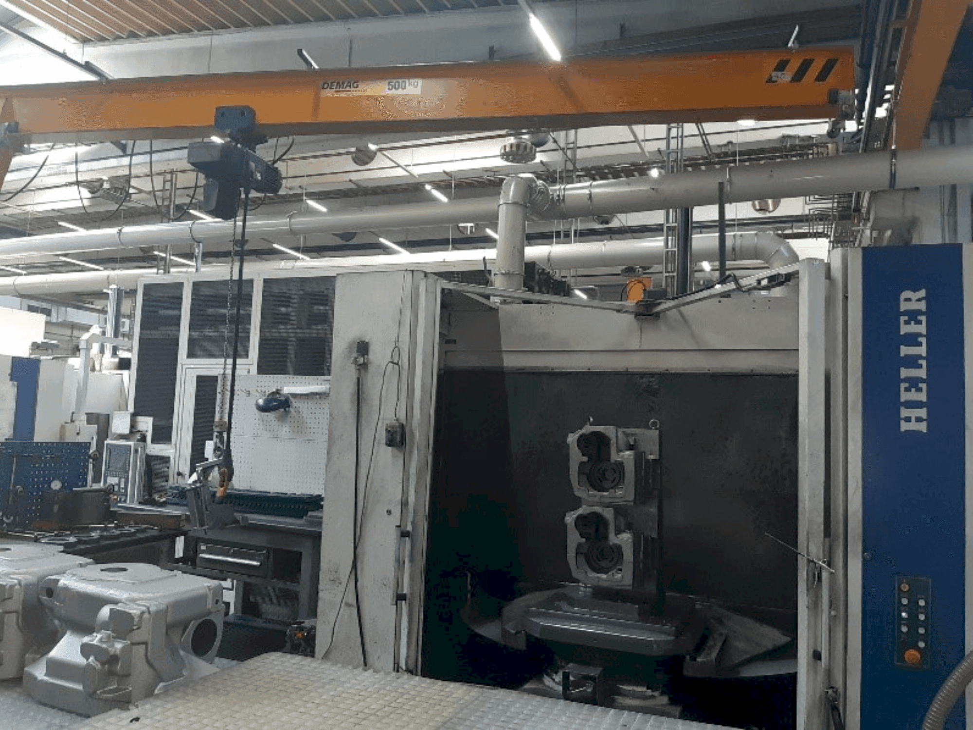 HELLER MCH 350 Mašinos vaizdas iš priekio