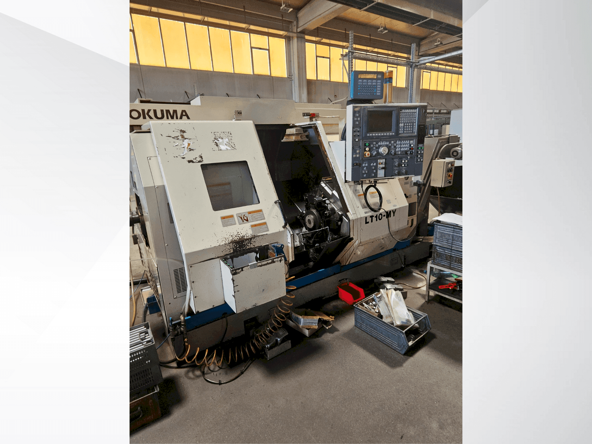 Okuma LT 10 MY Mašinos vaizdas iš priekio