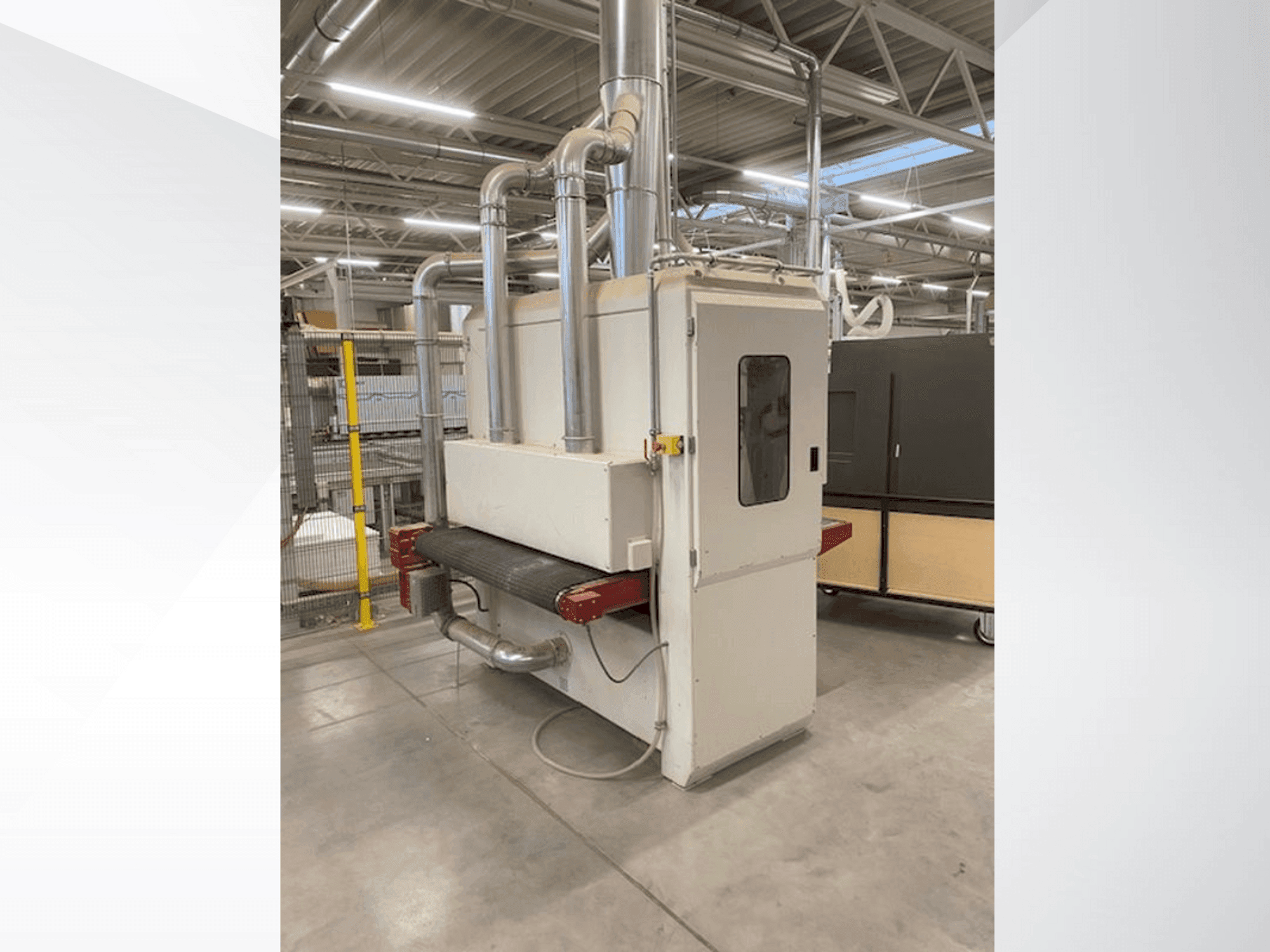 WEBER LCE-2000-S-S1350 Mašinos vaizdas iš priekio