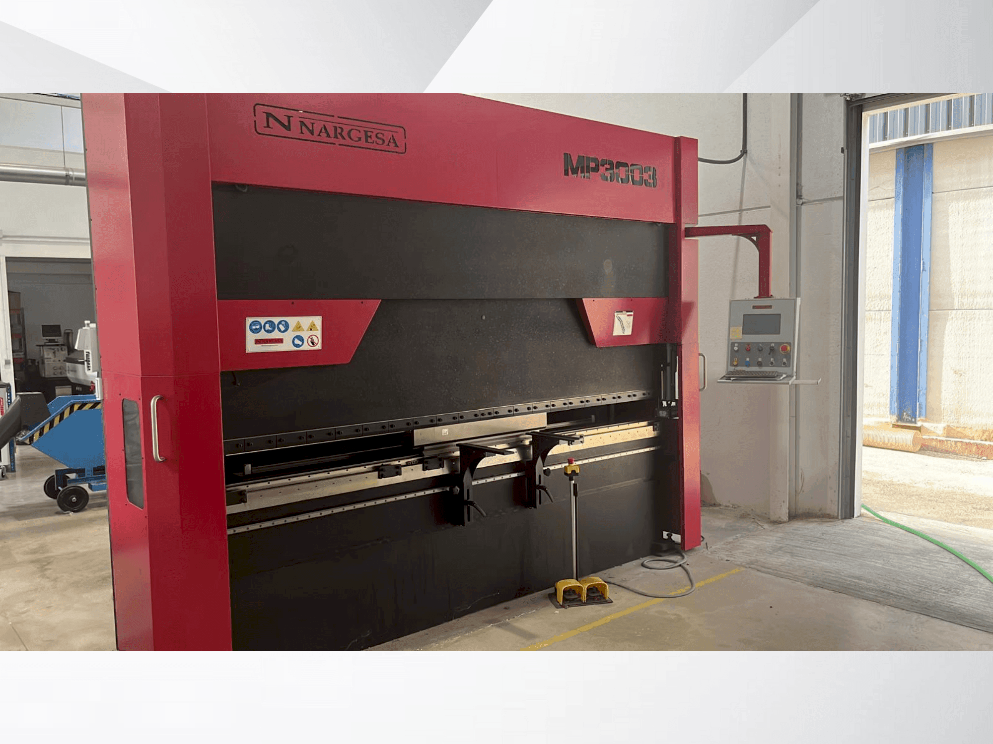 NARGESA 3003 Mašinos vaizdas iš priekio