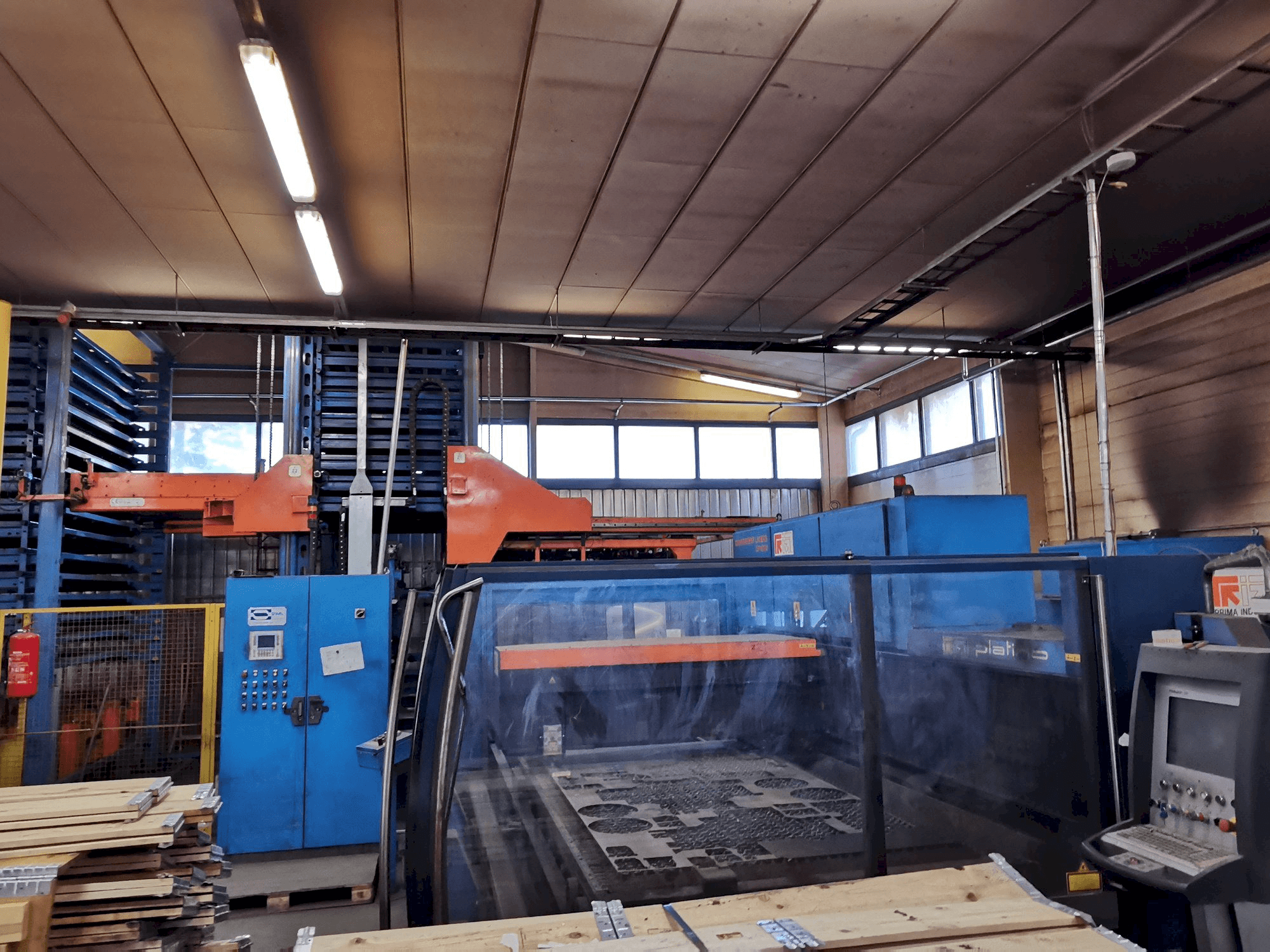 Prima Industrie Platino 1530 Mašinos vaizdas iš priekio