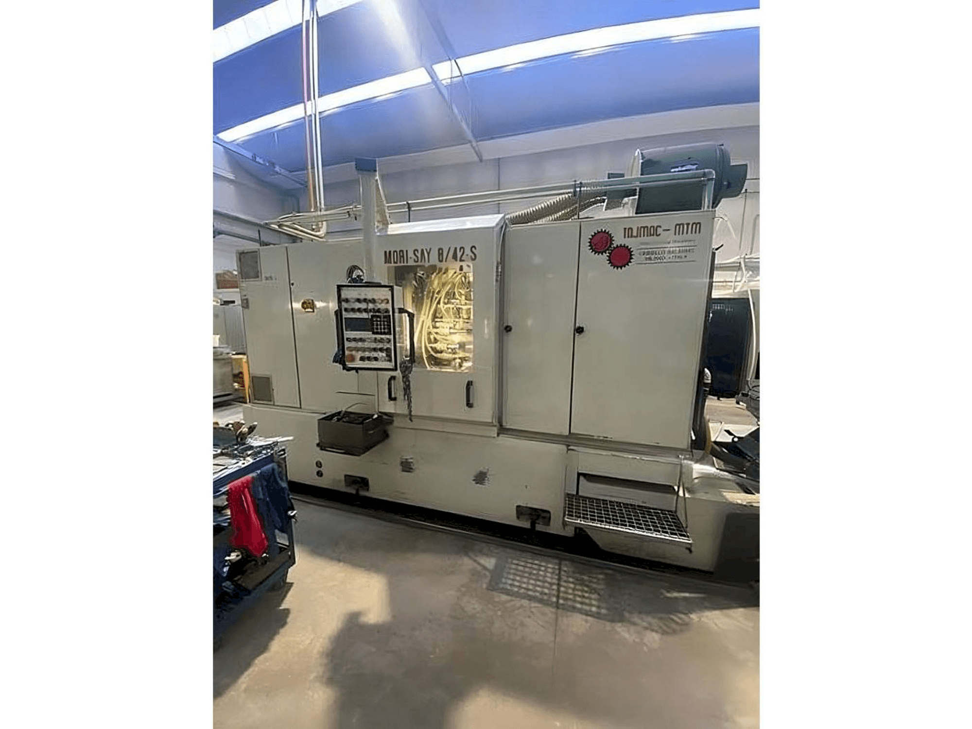 MORI SAY 8/42-S Mašinos vaizdas iš priekio