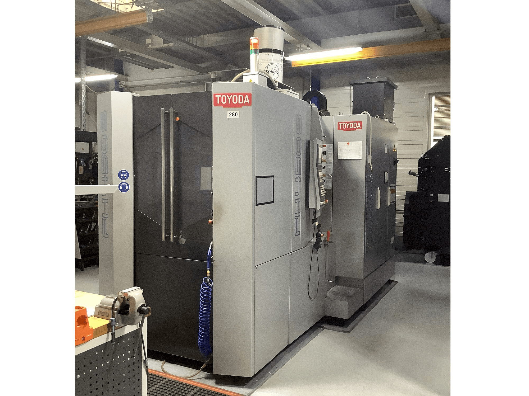 TOYODA FH 450S Mašinos vaizdas iš priekio