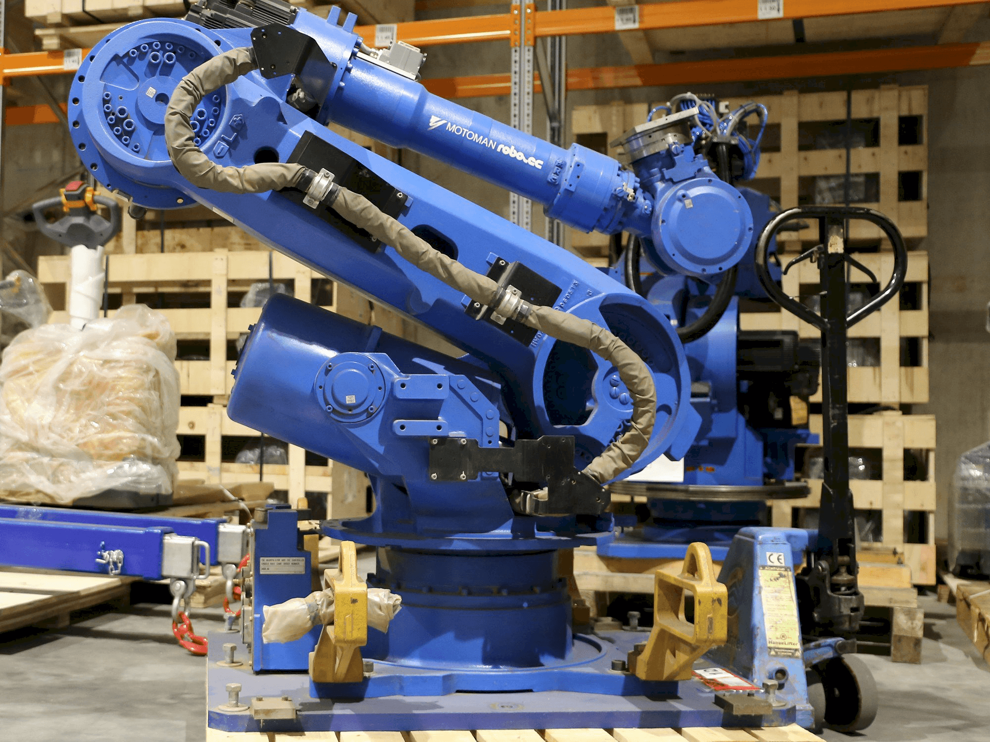 Yaskawa Motoman ES165 Mašinos vaizdas iš kairės pusės