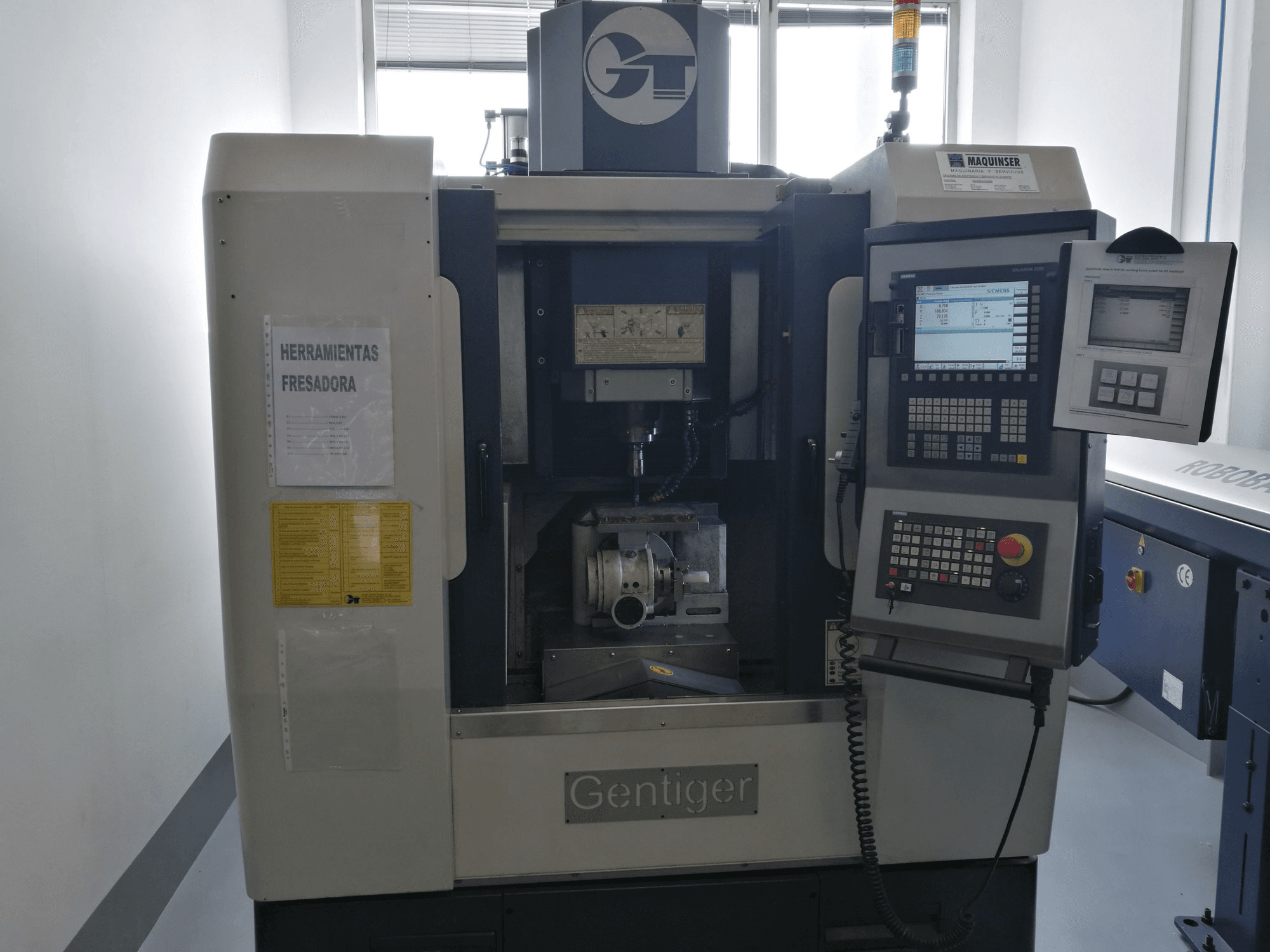 GENTIGER GT-45-5AX Mašinos vaizdas iš priekio