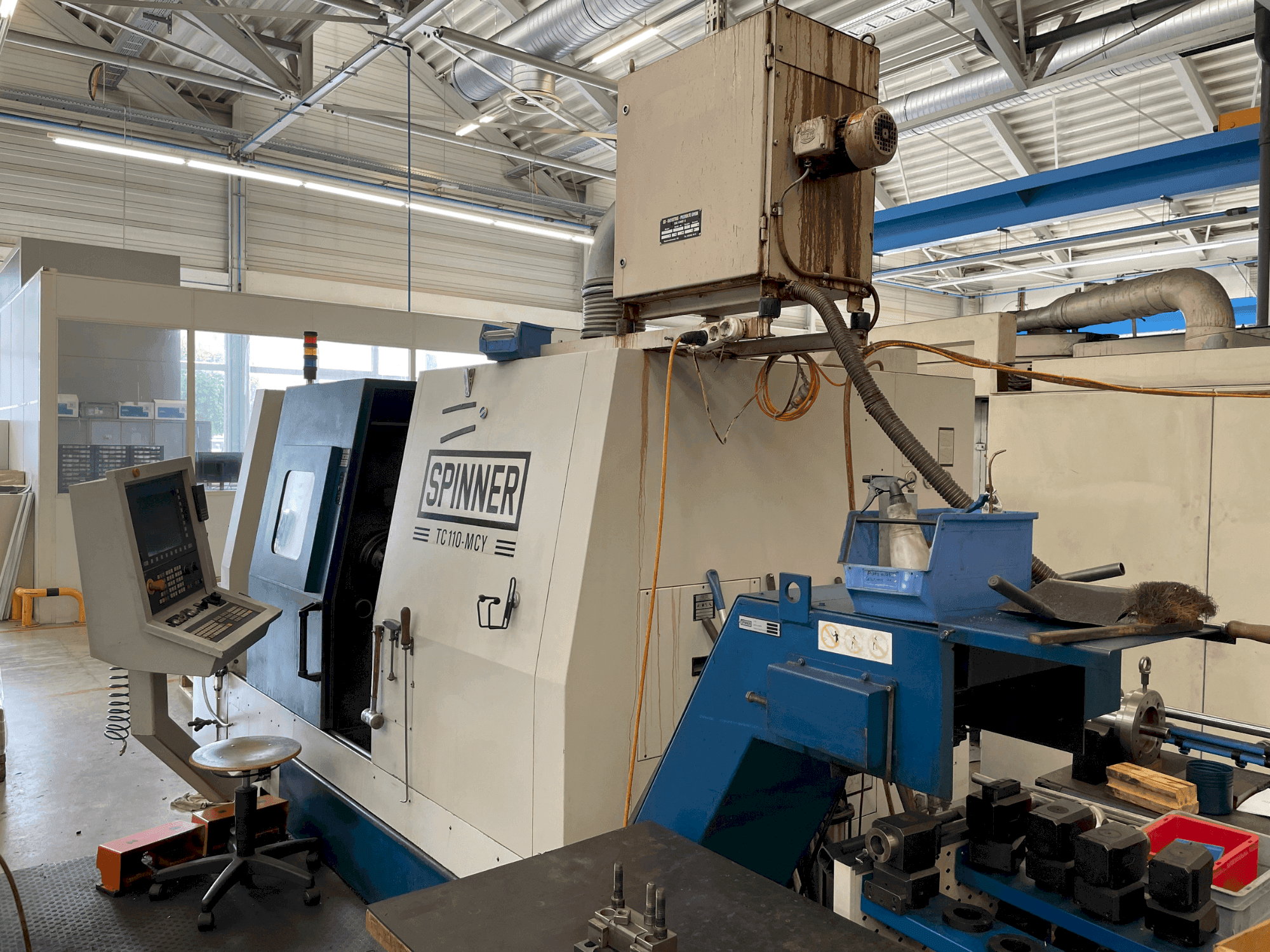 SPINNER TC 110 Mašinos vaizdas iš priekio