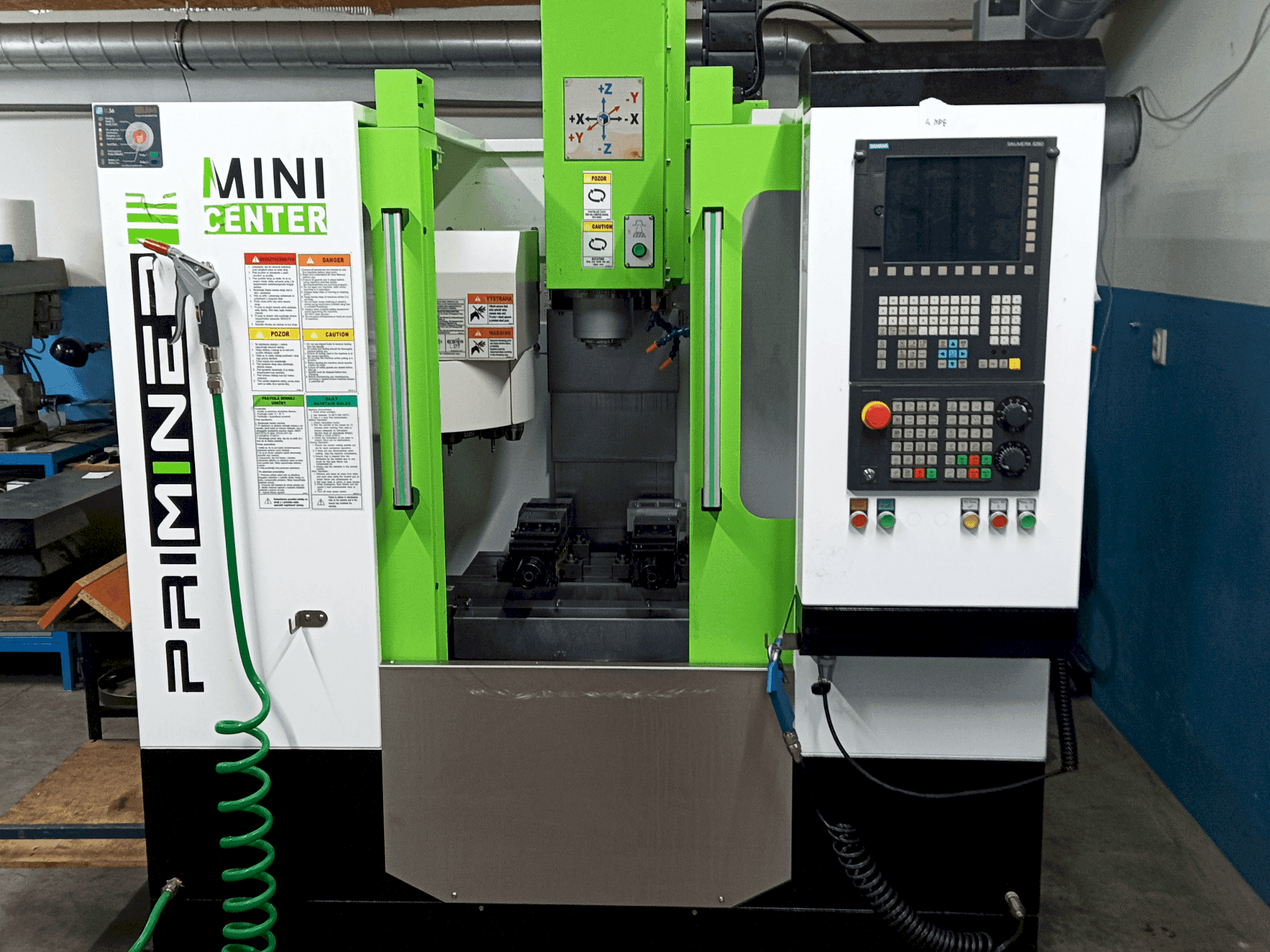 Priminer MINI Mašinos vaizdas iš priekio