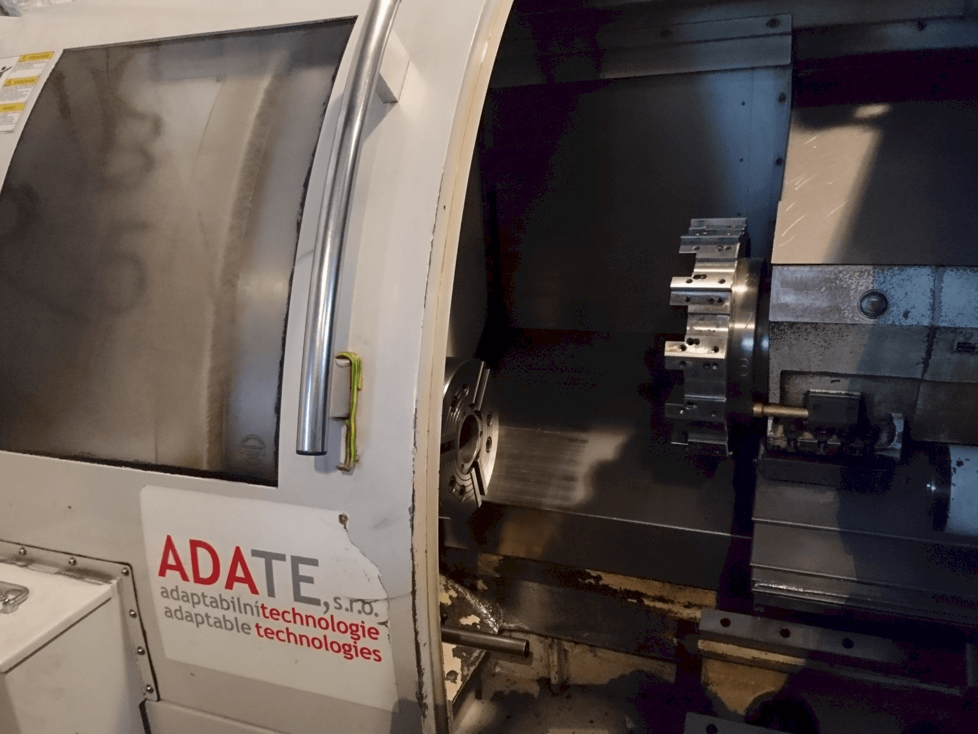 MICROCUT LT-65 Mašinos vaizdas iš priekio