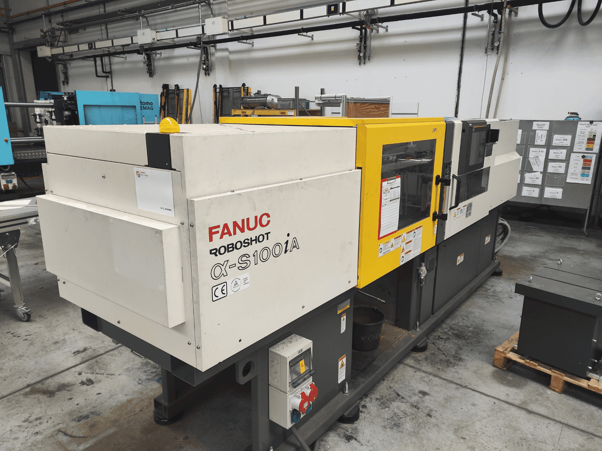 FANUC α-S100A Mašinos vaizdas iš priekio