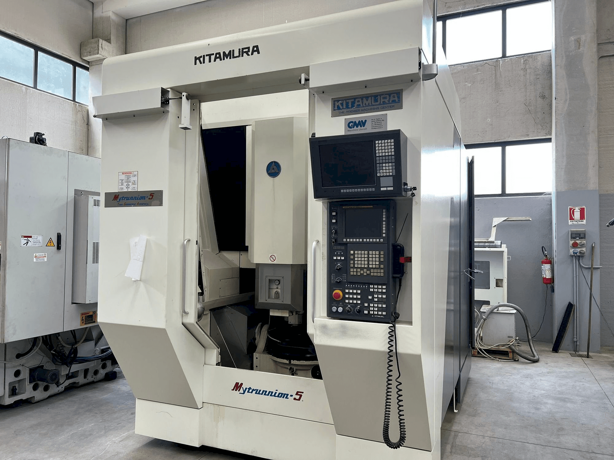 Kitamura Mytrunnion 5 Mašinos vaizdas iš priekio
