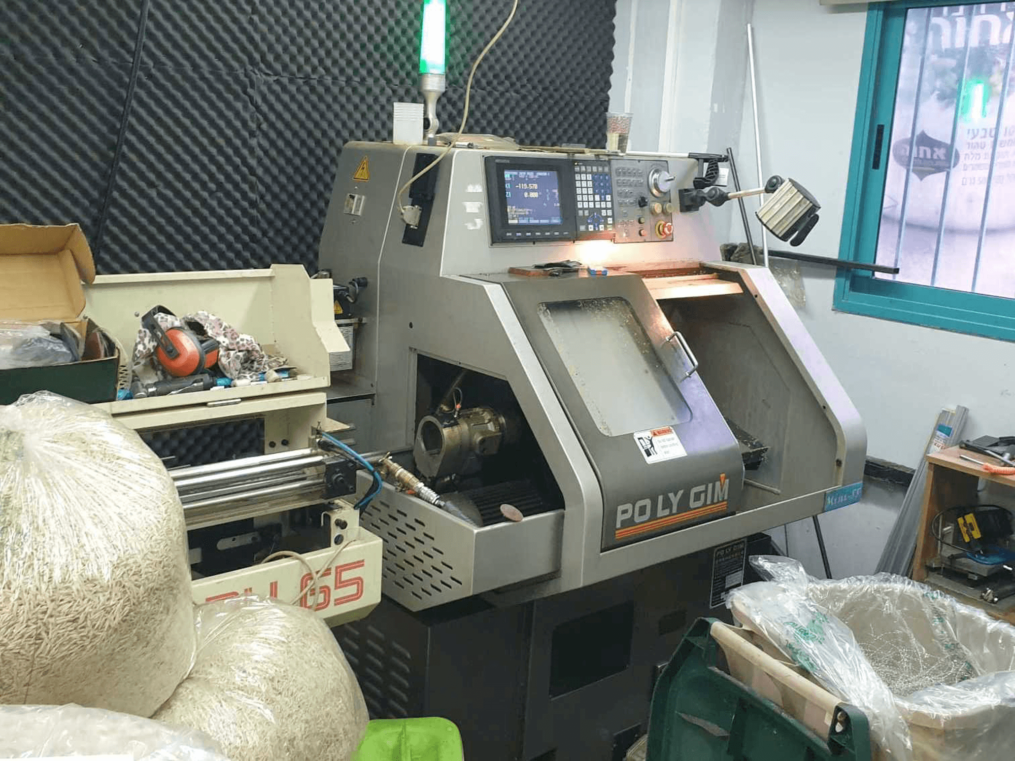 PO LY GIM Mini-88 Mašinos vaizdas iš priekio