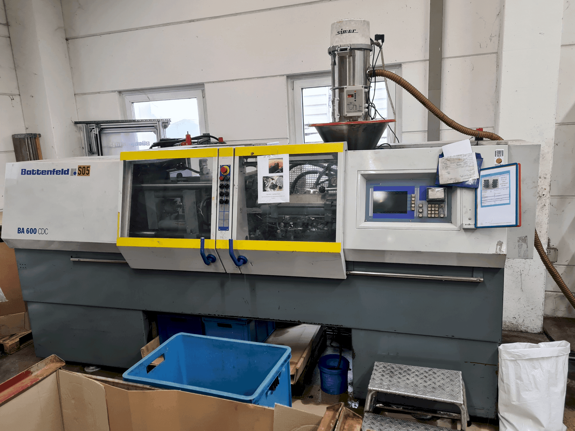 Battenfeld BA 600/200 CDC Mašinos vaizdas iš priekio