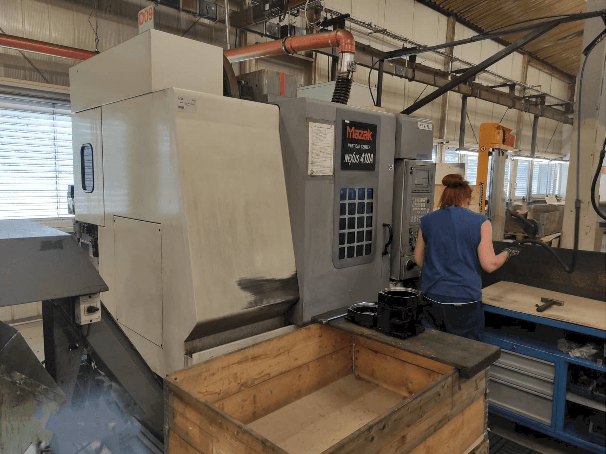 Mazak VCN-410A Mašinos vaizdas iš priekio