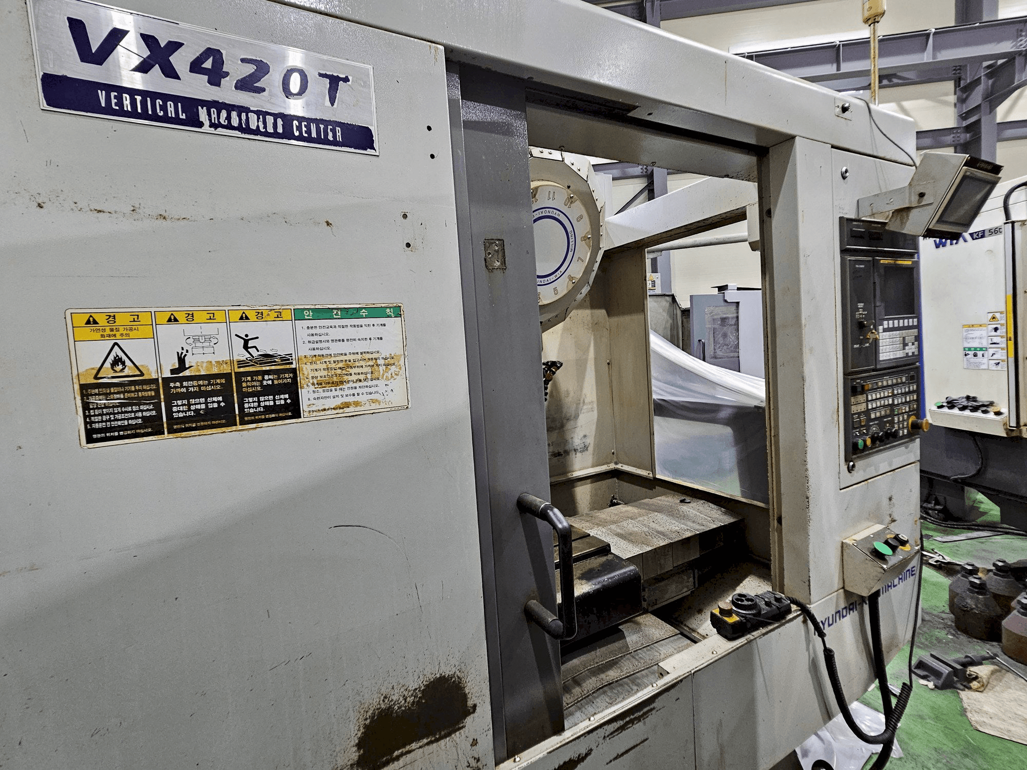 Hyundai Wia VX420T Mašinos vaizdas iš priekio